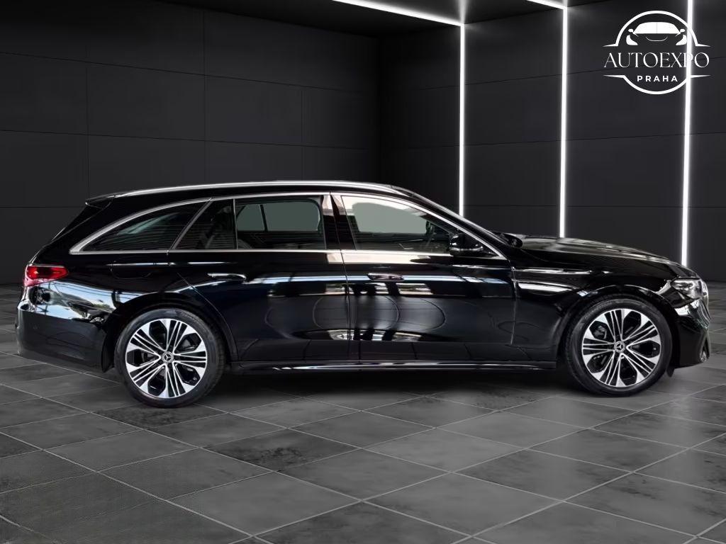 Mercedes-Benz Třídy E, 220d T Avantgarde/LED/Panorama - fotka 5