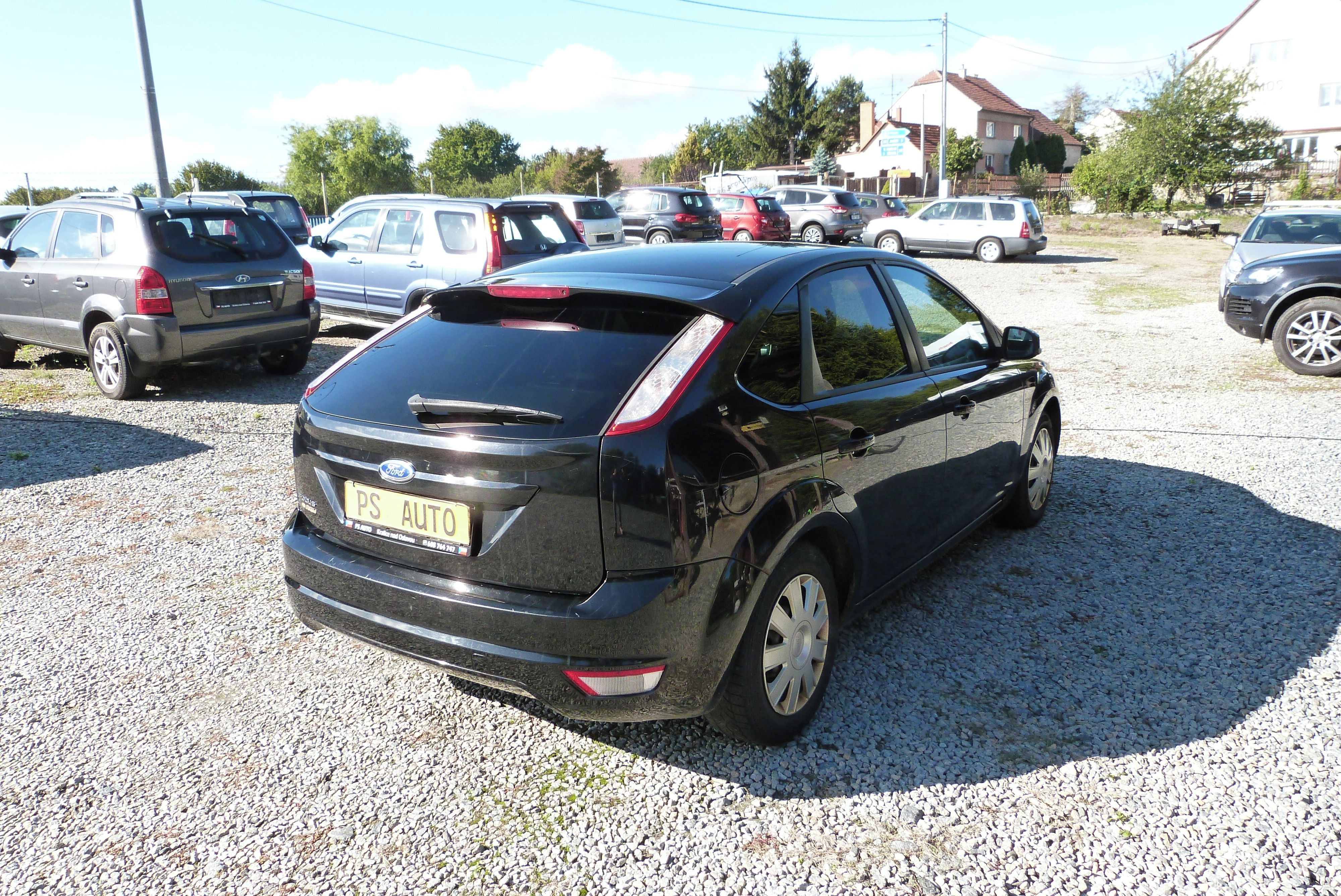 Ford Focus, 1.8i 16v - fotka 5