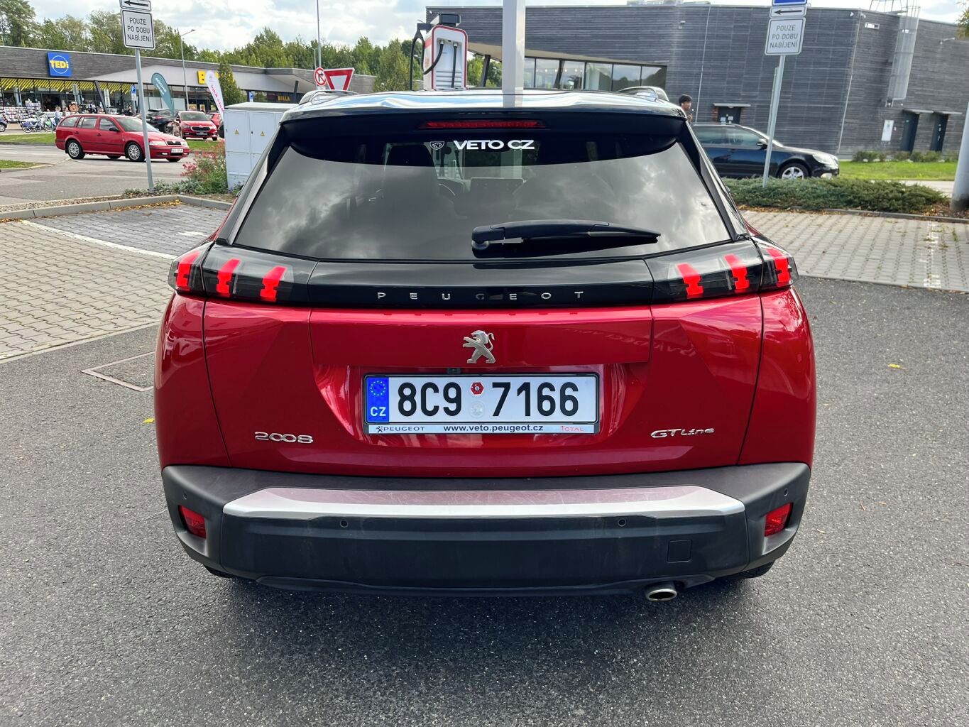 Peugeot 2008, GT 1.5 BlueHDi 96 kW - fotka 5