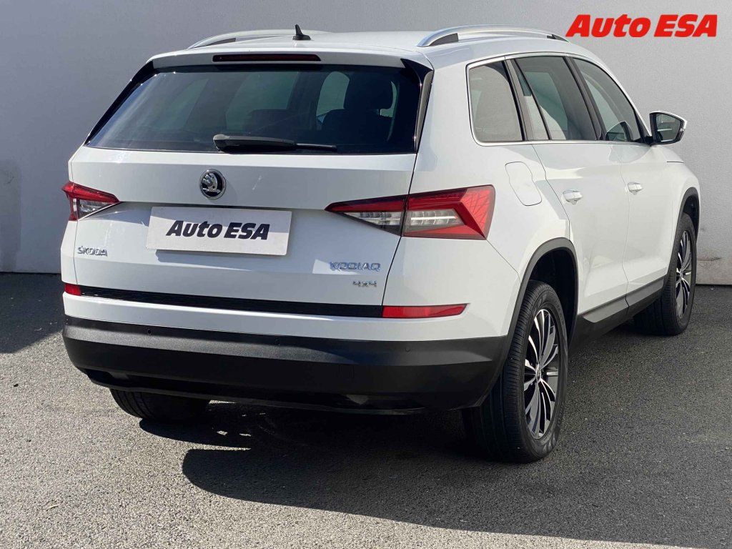 Škoda Kodiaq, 2.0 TDi 4x4,2.maj,ČR,DSG - fotka 4