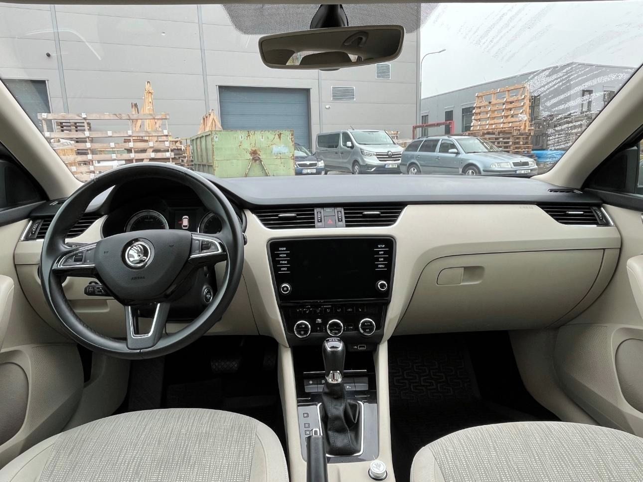 Škoda Octavia, Combi 1.5 TSI Style DSG, ČR - fotka 2