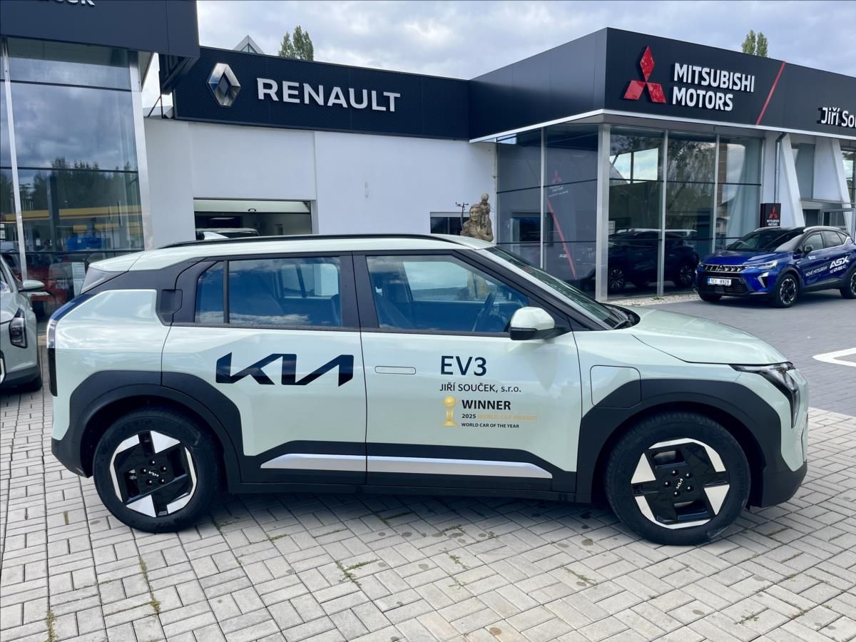 Kia EV3, AIR 150 KW + 81,4 KWH - fotka 4