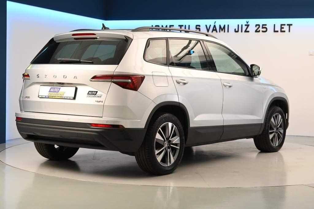 Škoda Karoq, 2.0 4x4 DSG LED TOUR Virtual K - fotka 5