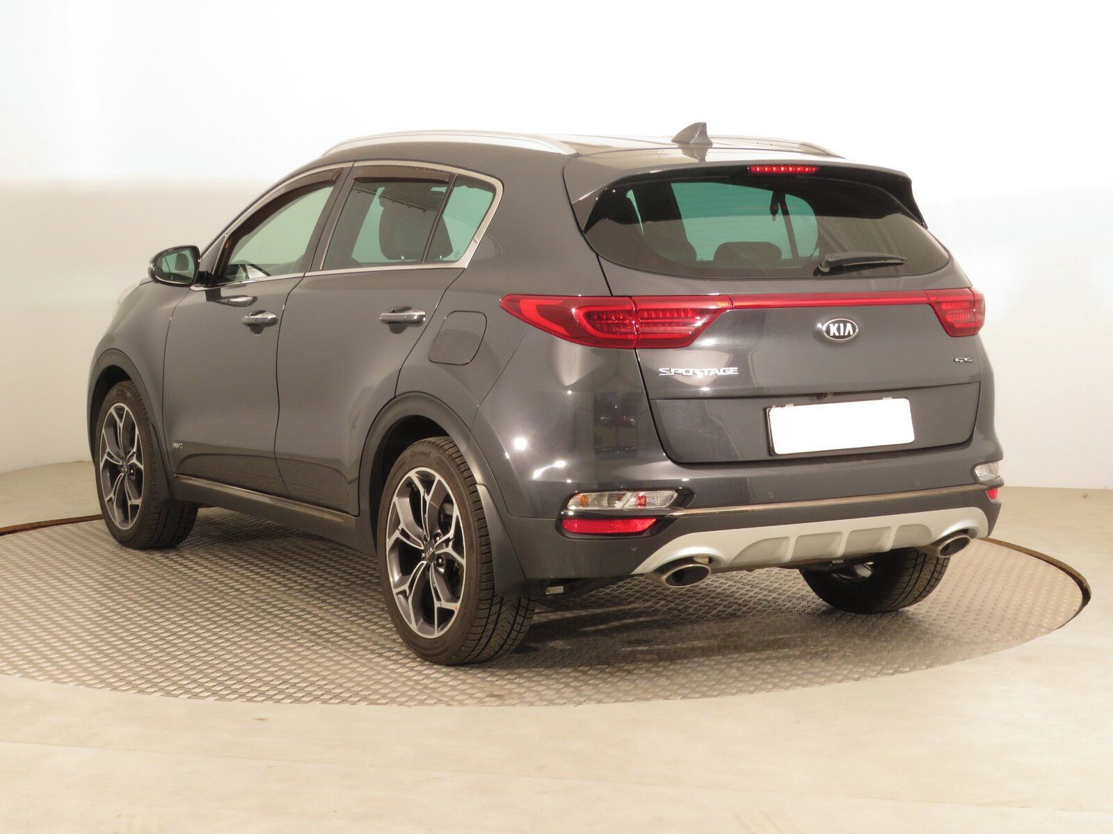 Kia Sportage, 1.6 T-GDI, GT Line, 4X4 - fotka 4