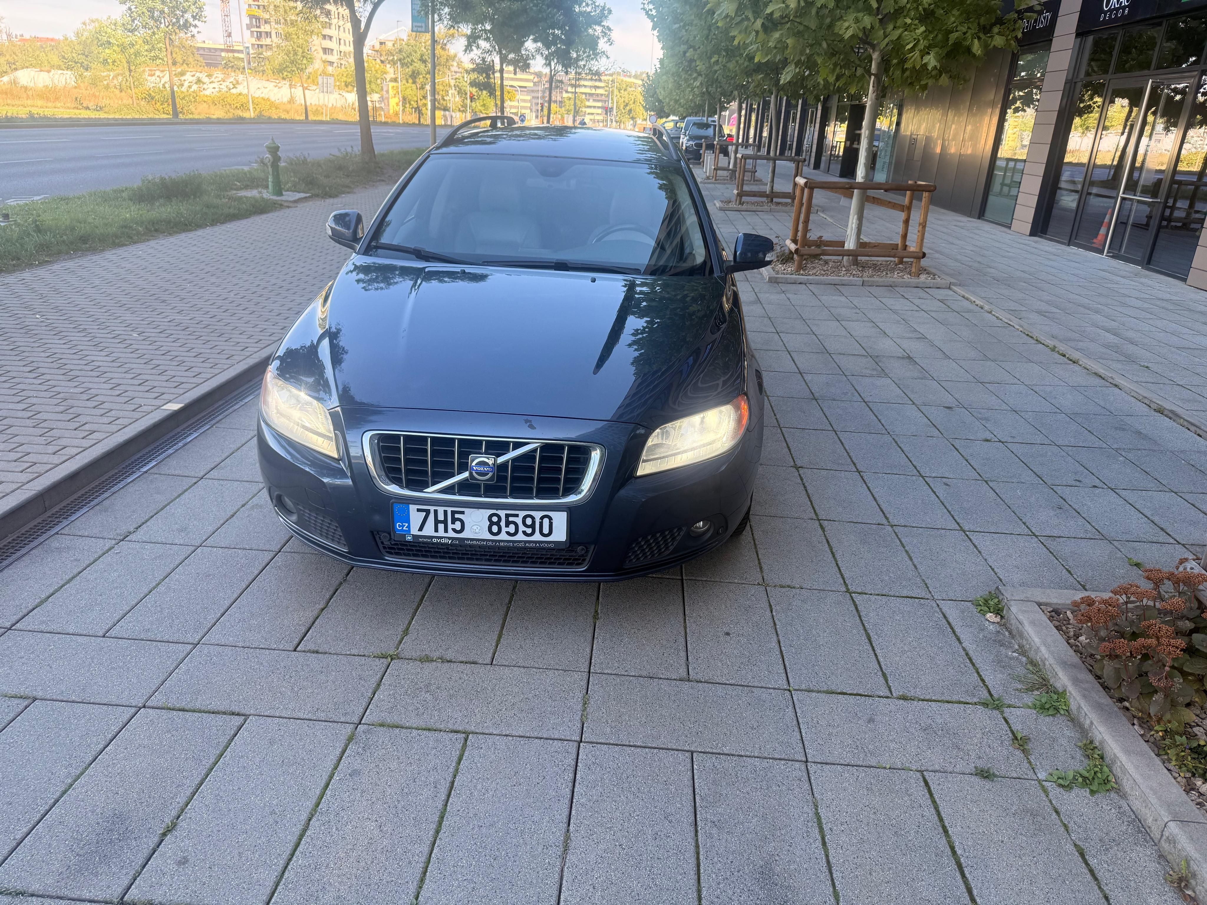 Volvo V70, 2.0D SERVIS, NOVE PNEU - fotka 3