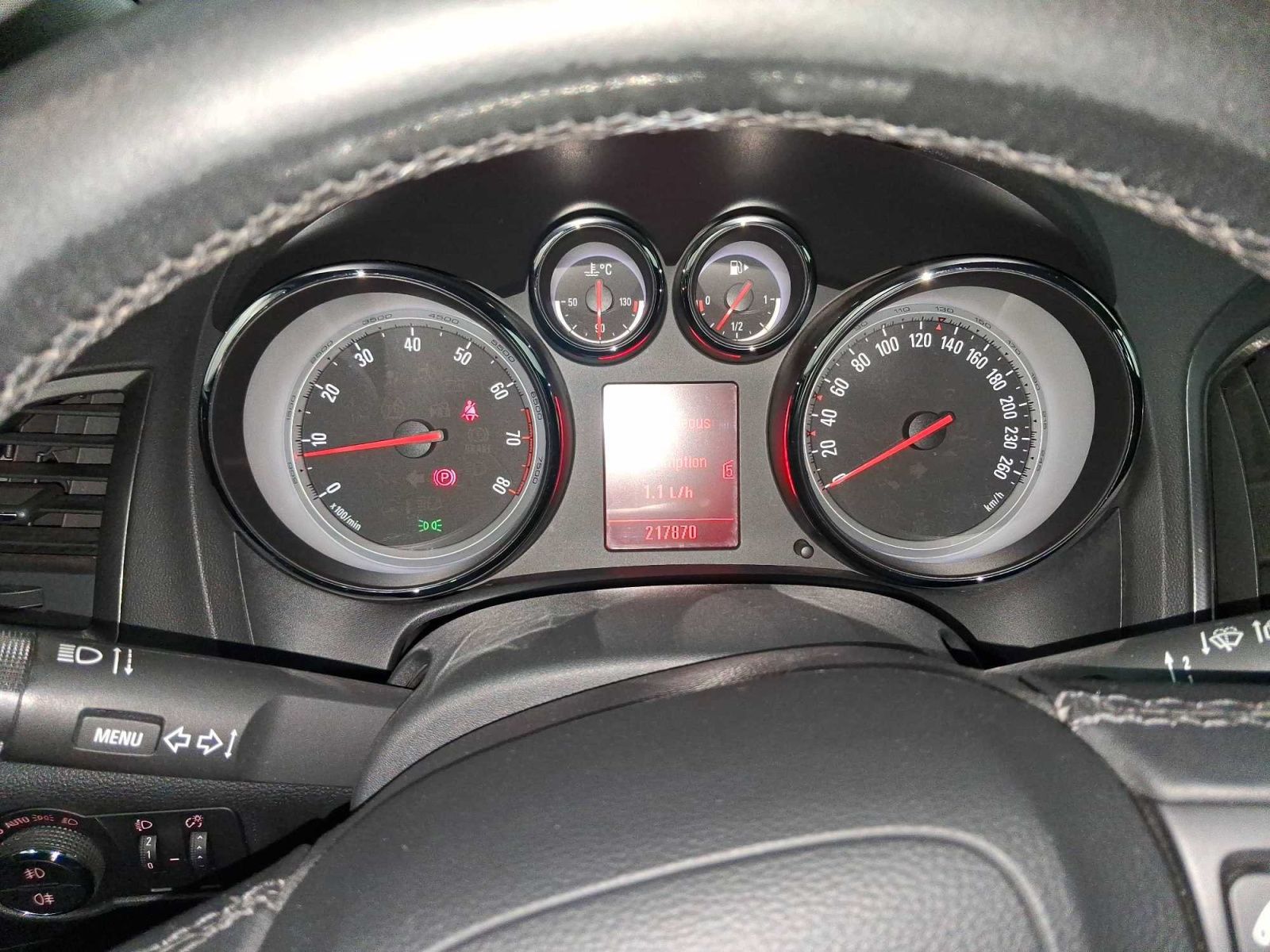 Opel Astra, 1.4 T, Cosmo, ČR,1.maj - fotka 3