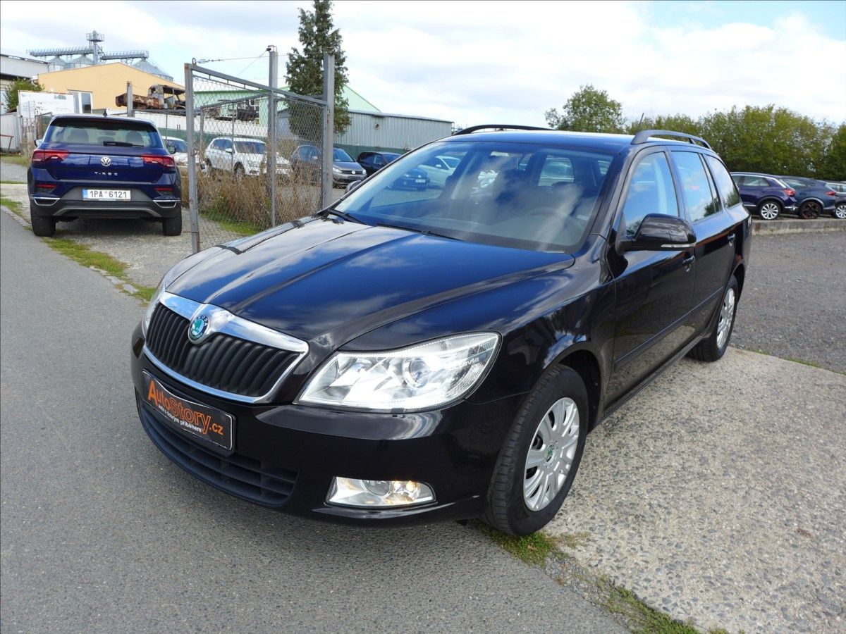 Škoda Octavia, 1,4 TSI  DIGI KLIMA, VÝHŘEV - fotka 2