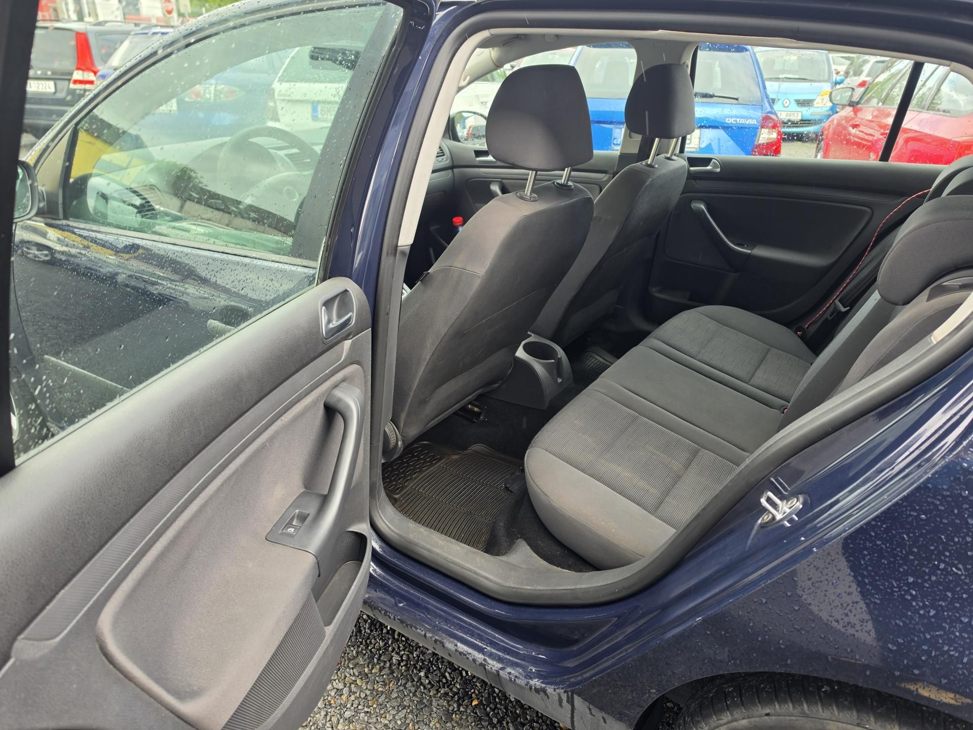 Volkswagen Golf, 1.9 TDI 77Kw - fotka 5
