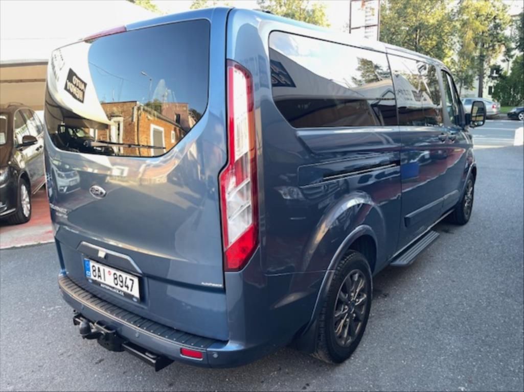 Ford Tourneo Custom, 2,0 L Ecoblue AT LONG TITANIUM - fotka 5