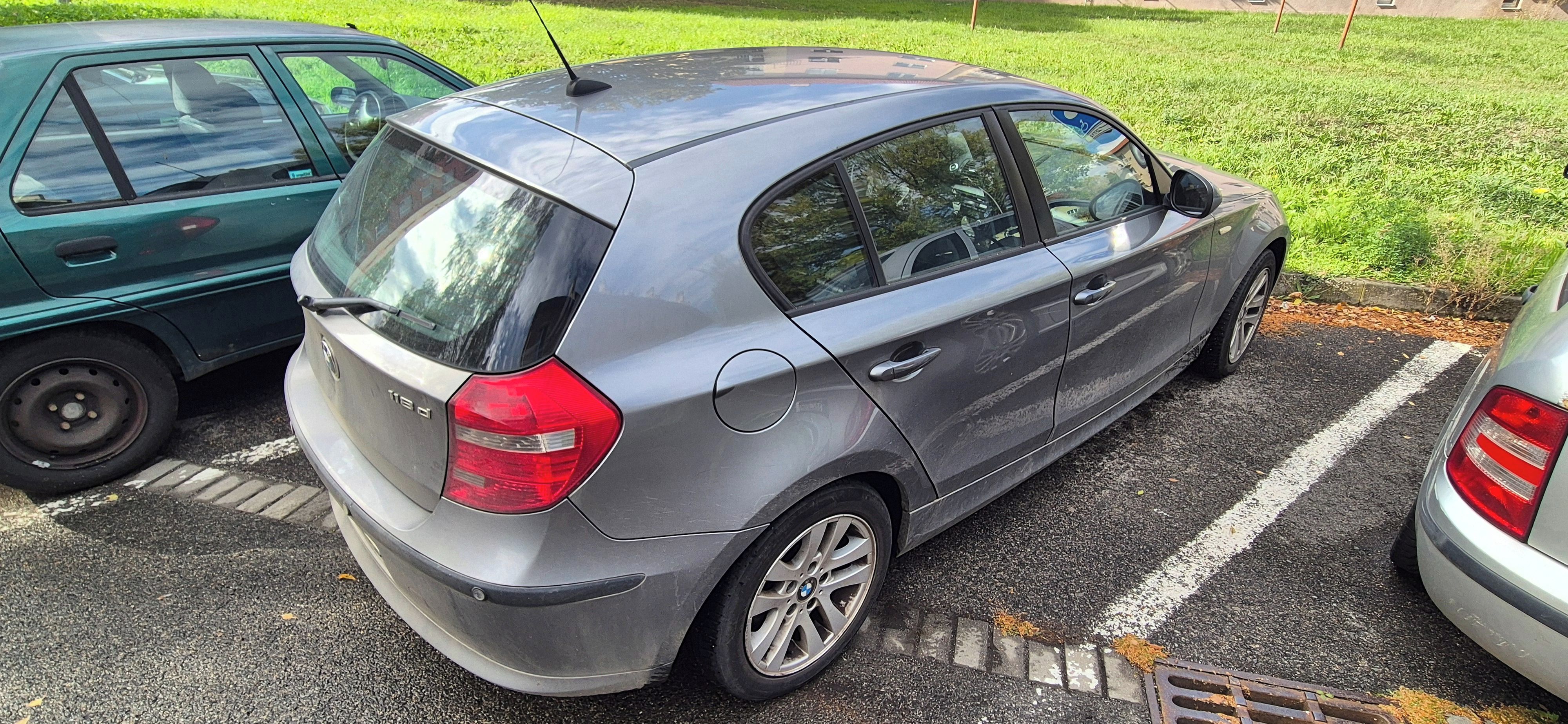 BMW Řada 1, 118d 110kW STK 09/2028 - fotka 2