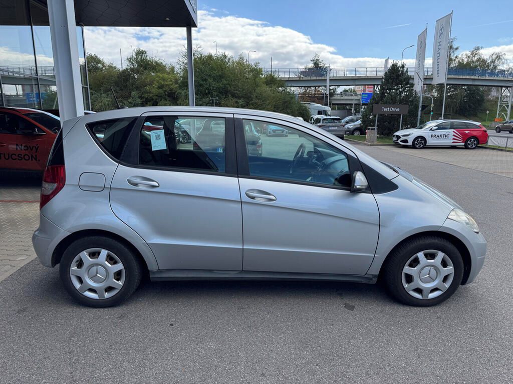 Mercedes-Benz Třídy A, 1.5 i 70 kW - fotka 2