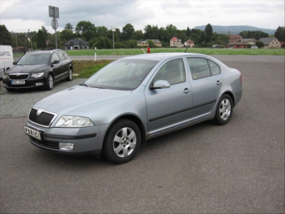 Škoda Octavia, 1,6 MPi - fotka 2