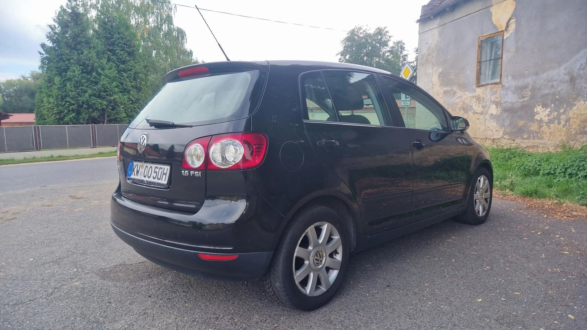 Volkswagen Golf Plus, 1.6 FSI - bez koroze - fotka 2