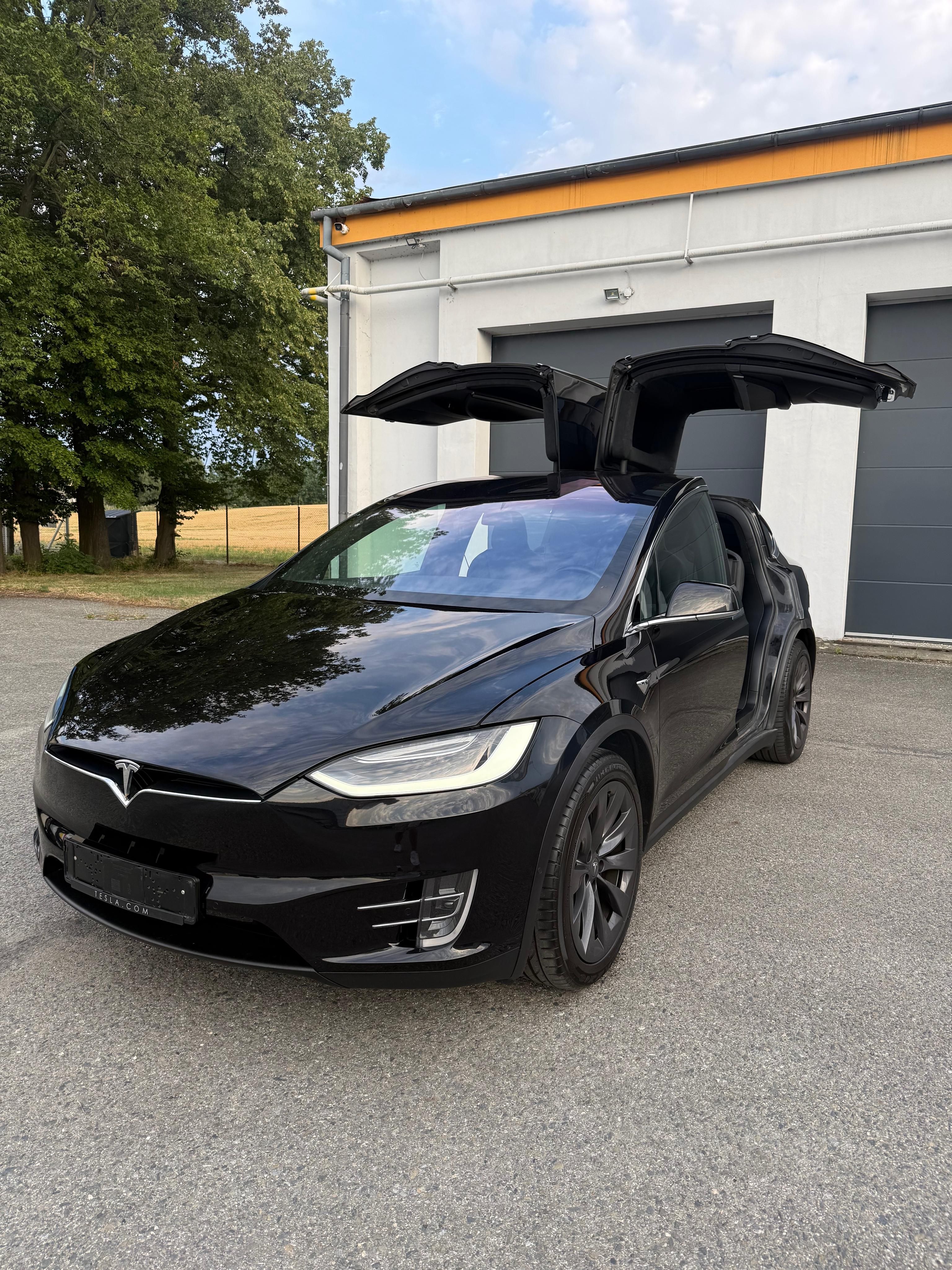 Tesla Model X, 75D