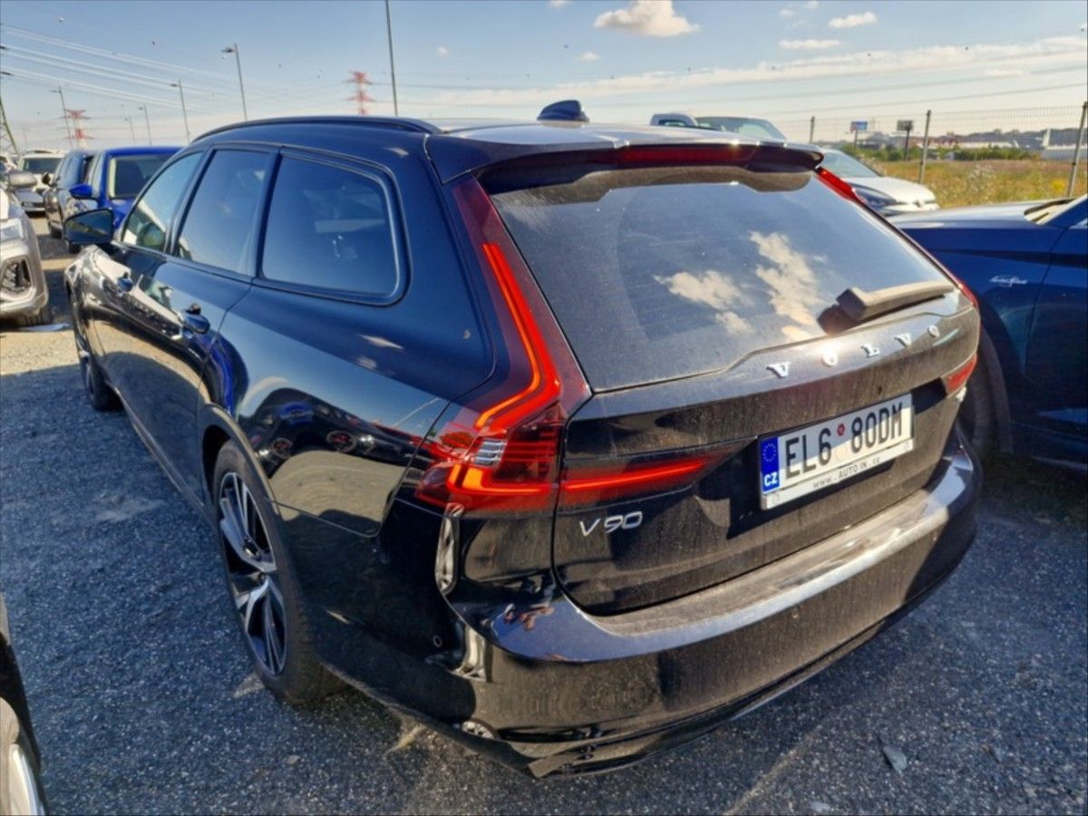 Volvo V90, 2,0 T6 Plug-In AWD Ultra Dark - fotka 5