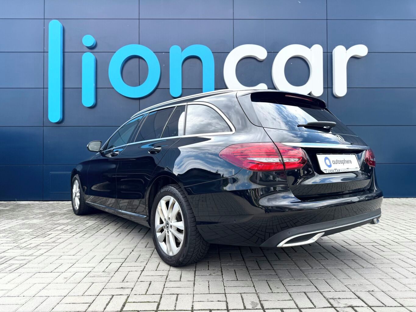 Mercedes-Benz Třídy C, 220d 4MATIC, 9G-TRONIC - fotka 5