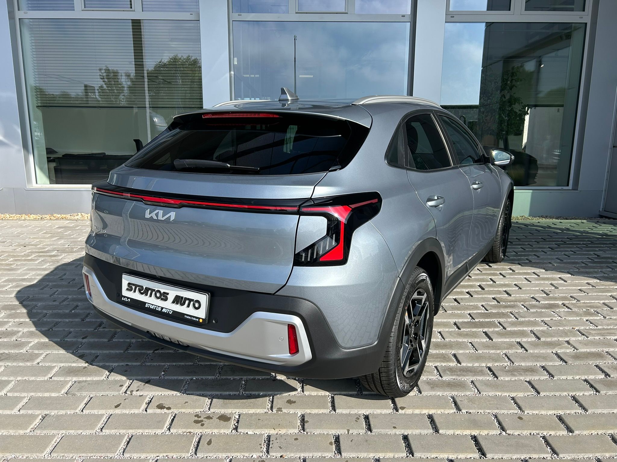 Kia XCee´d, 1.0T-GDi Exclusive + Winter - fotka 5