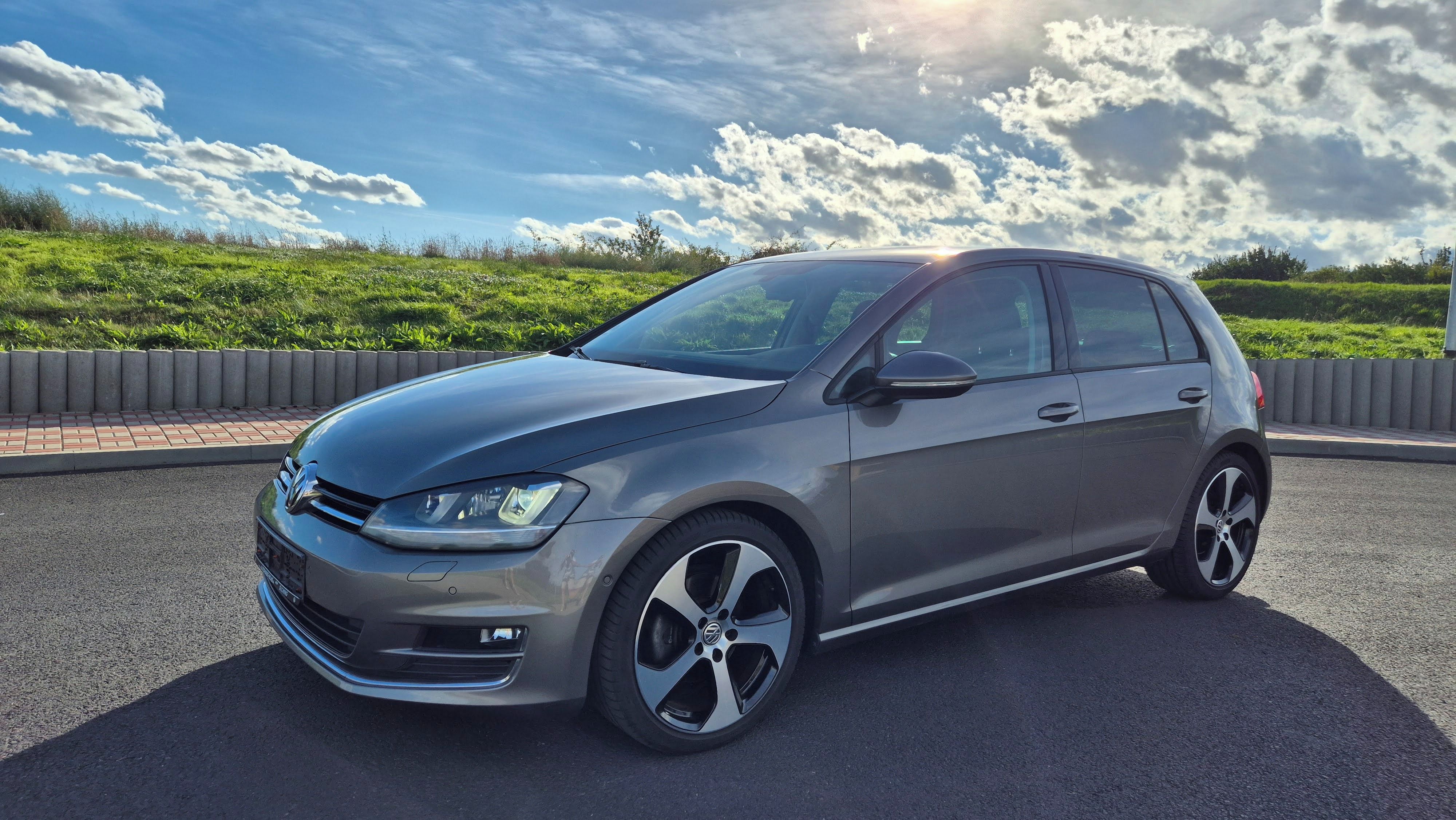 Volkswagen Golf, VII 1,4tsi Highline - fotka 2
