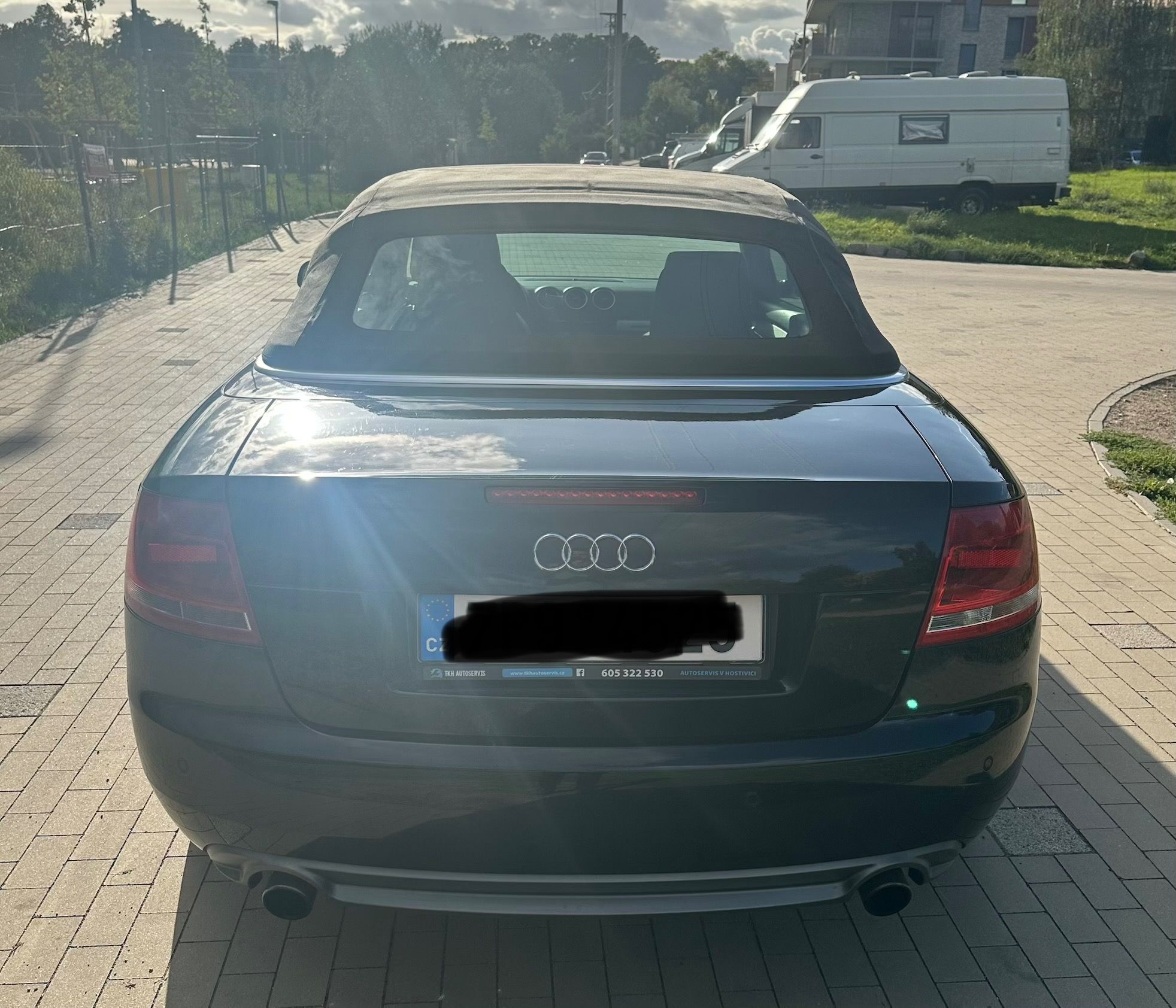 Audi A4, 3.2 FSI Quattro, manuál, Bose - fotka 5