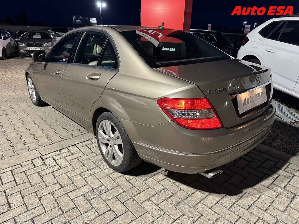 Mercedes-Benz Třídy C, 3.0 CDi C320 4Matic,ČR - fotka 2