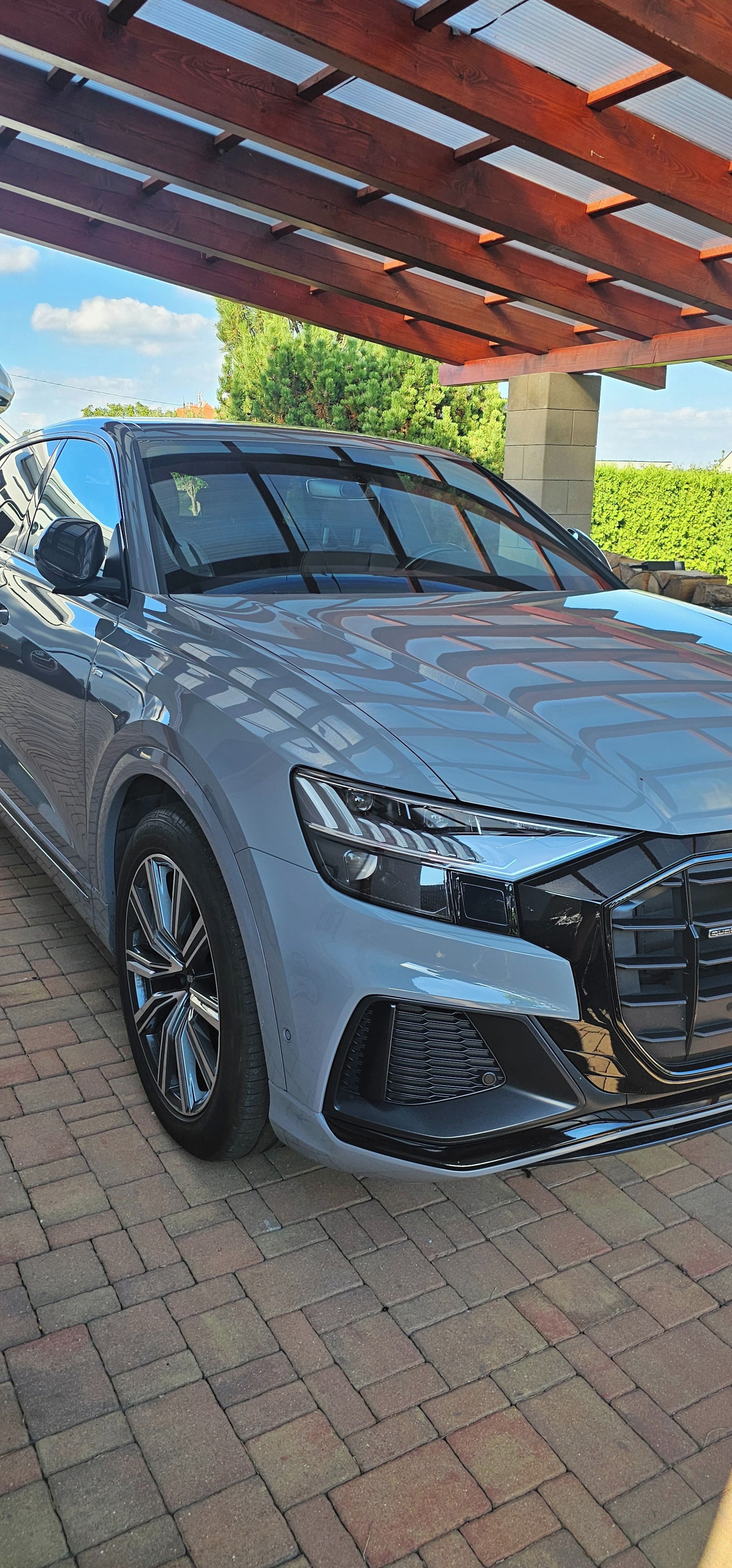 Audi Q8, Hezká,koupená v CZ,1.majitel - fotka 5