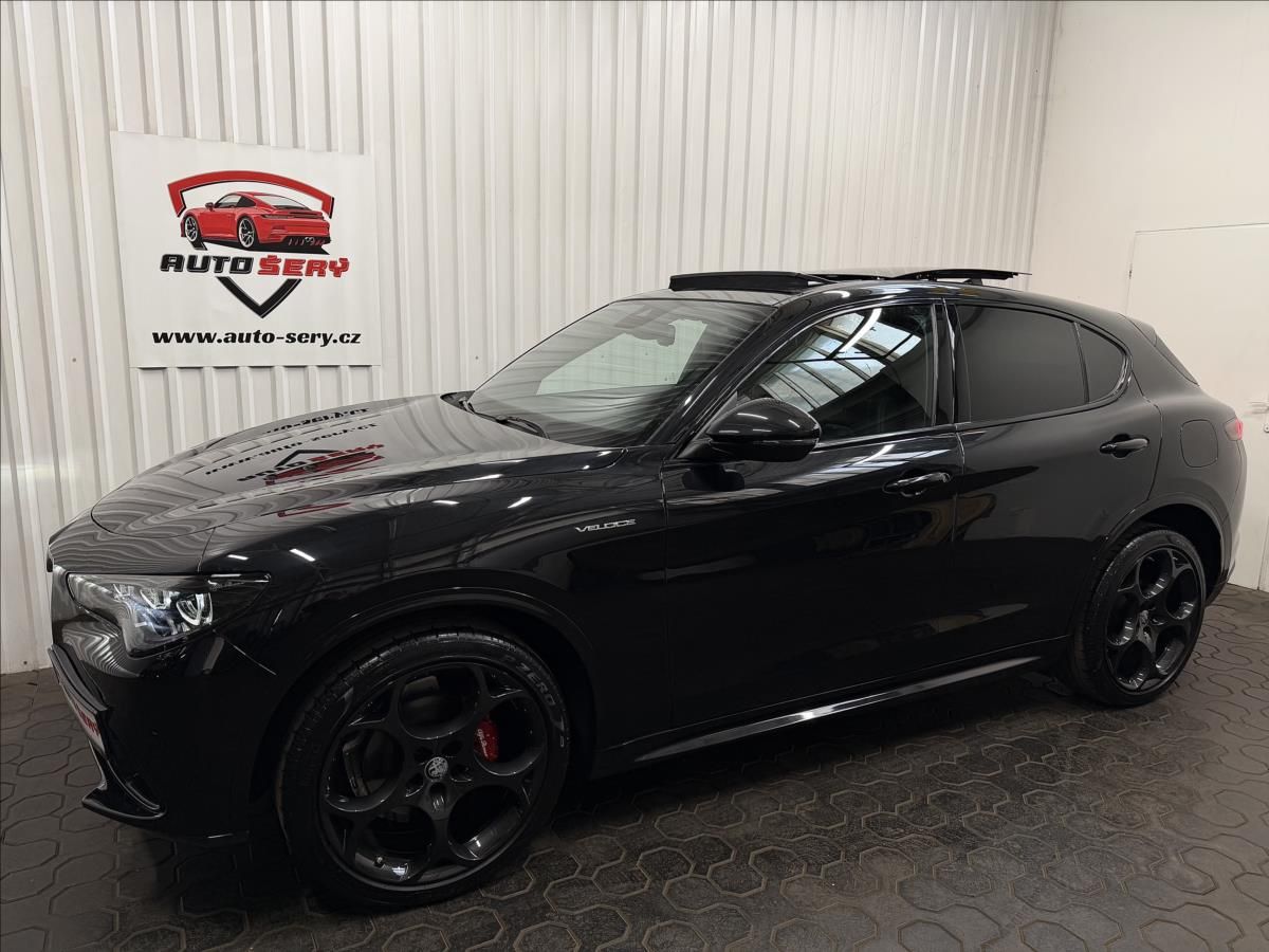 Alfa Romeo Stelvio, VELOCE 154kW Q4 PANO H&K R21 - fotka 3