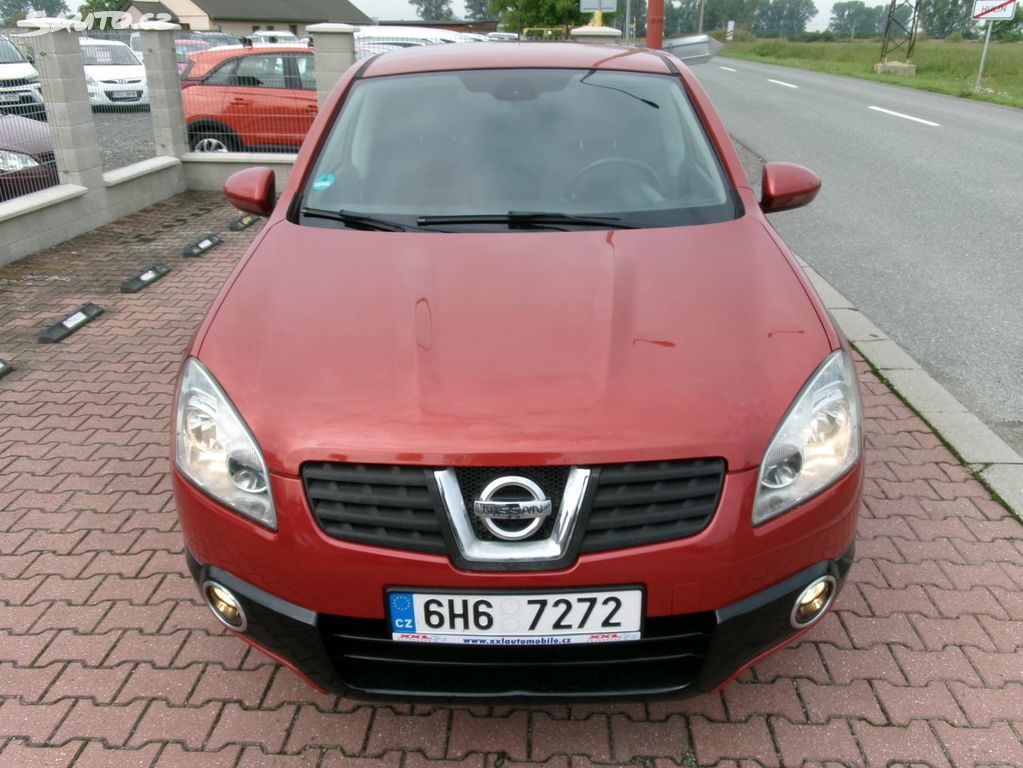 Nissan Qashqai 2,0i 4WD ALU AC TAŽNÉ BT TEMP | Sauto.cz