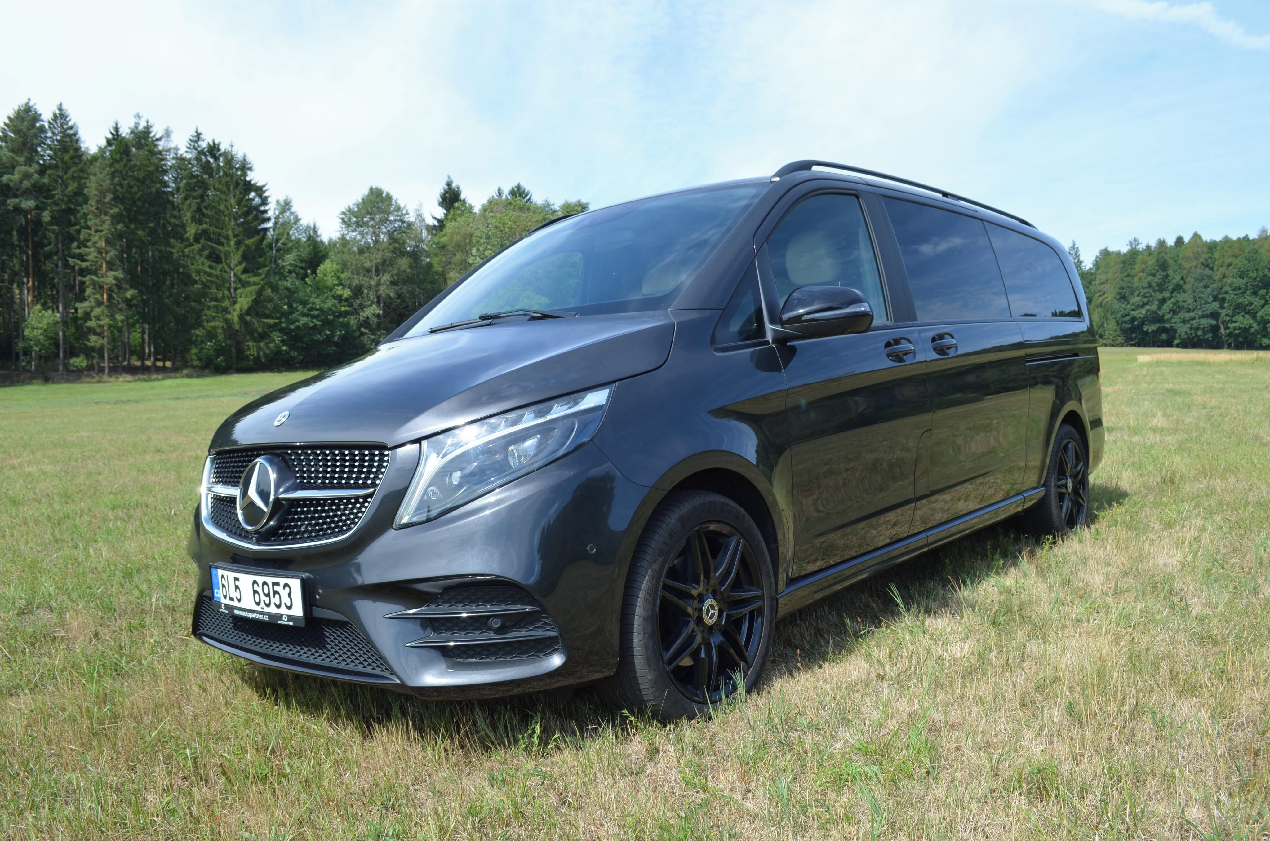 Mercedes-Benz Třídy V, Mercedes-Benz V 300d AMG XL