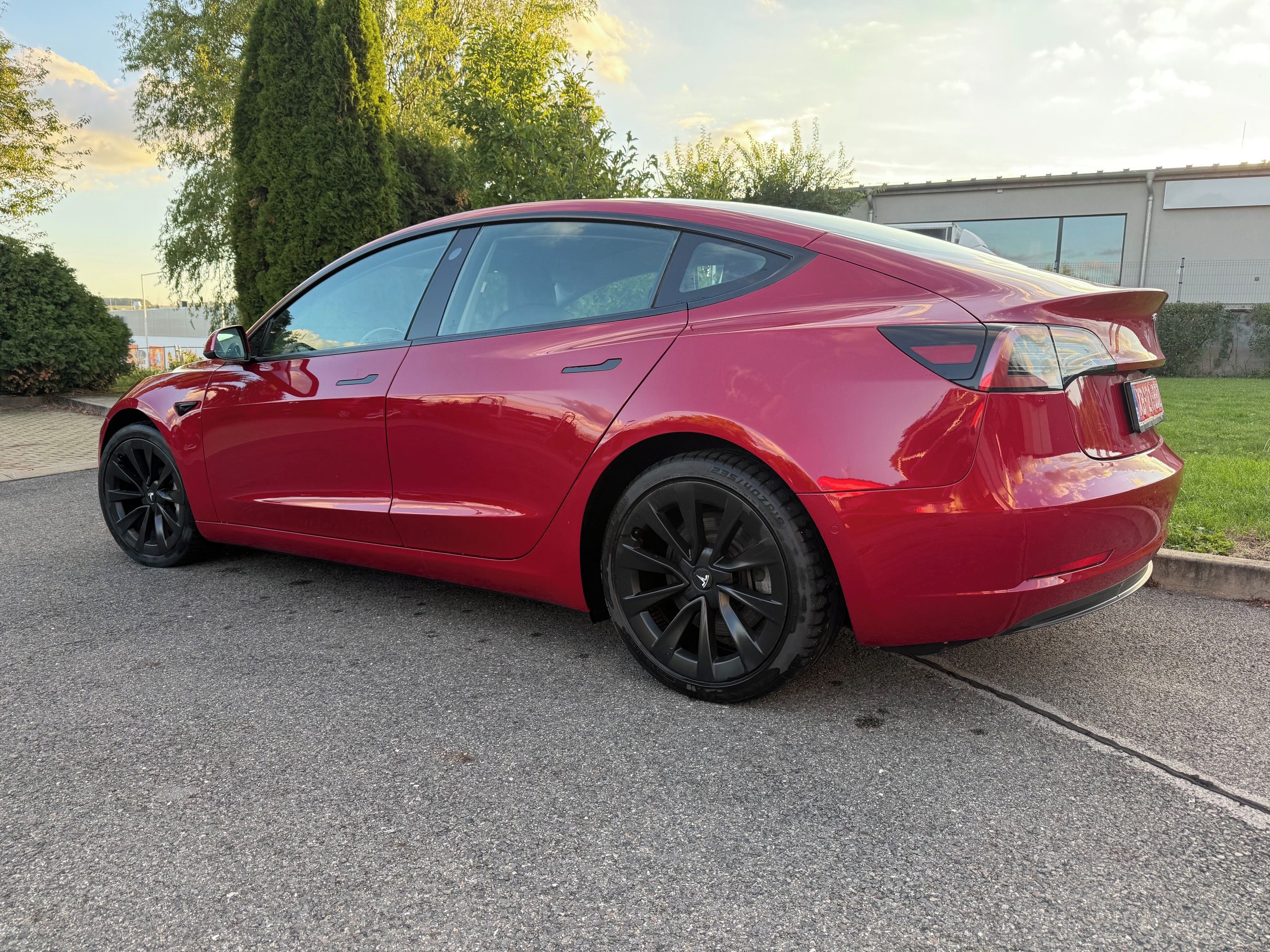 Tesla Model 3, Long Range,AWD,366kW,SoH 90 % - fotka 3