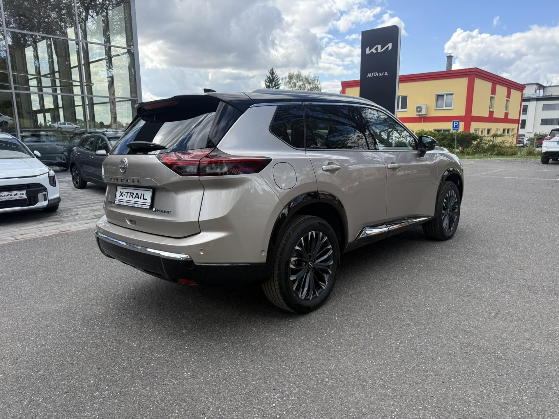 Nissan X-Trail, X-TRAIL E-POWER 213HP e-4ORCE - fotka 5