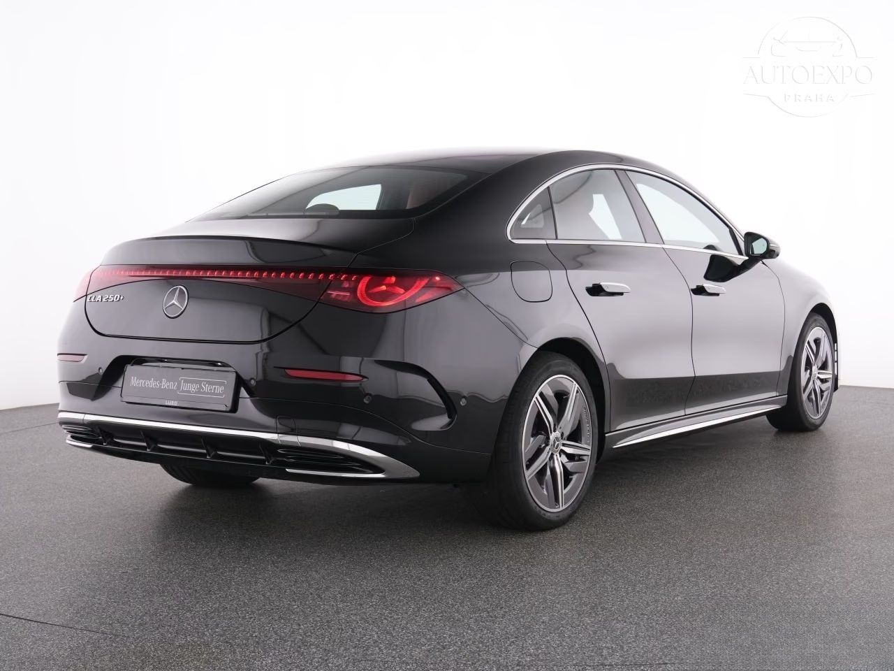 Mercedes-Benz CLA, 250* AMG* - fotka 2