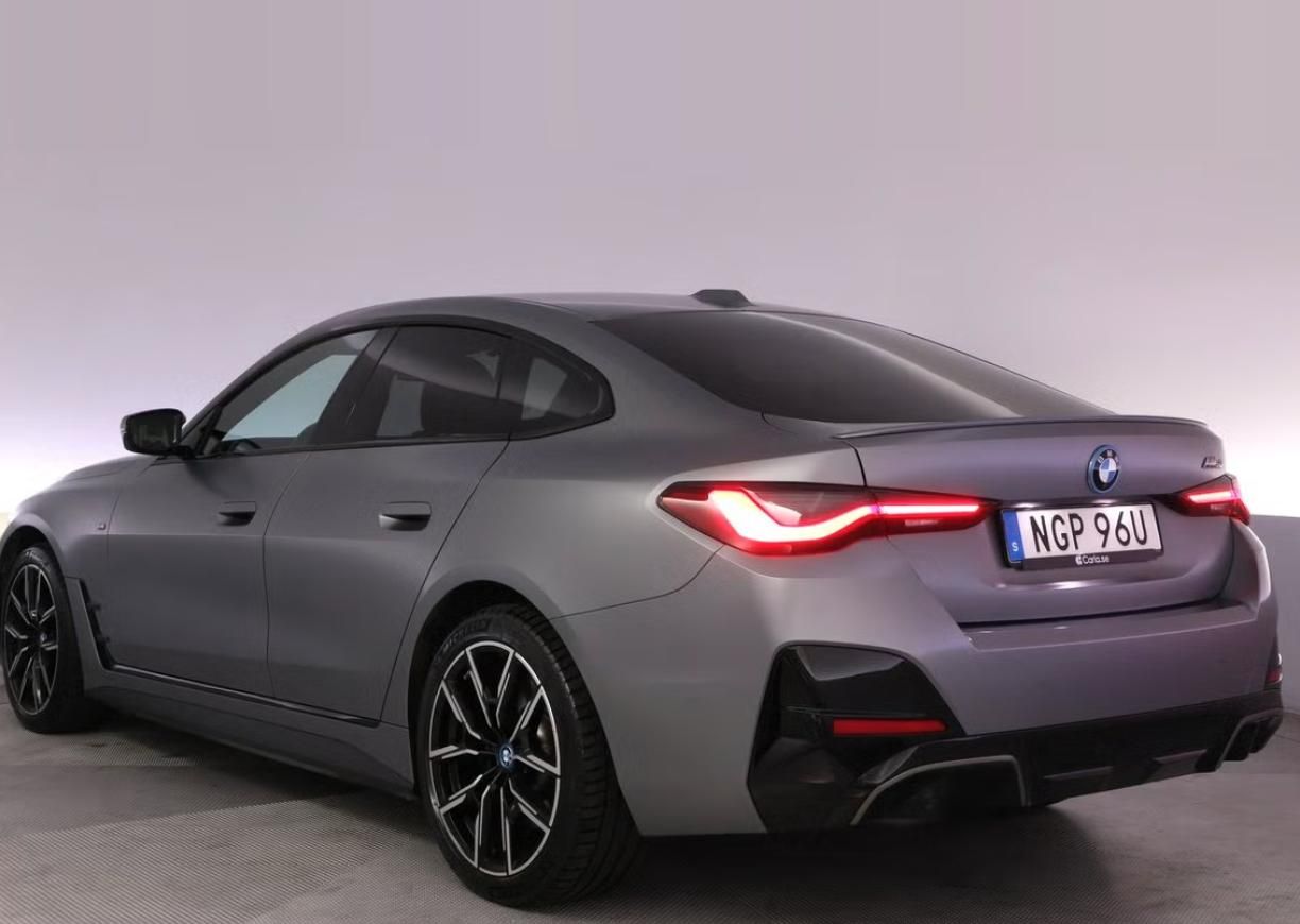 BMW i4, M50 xDrive GC SoH 96% Hnědý in - fotka 3