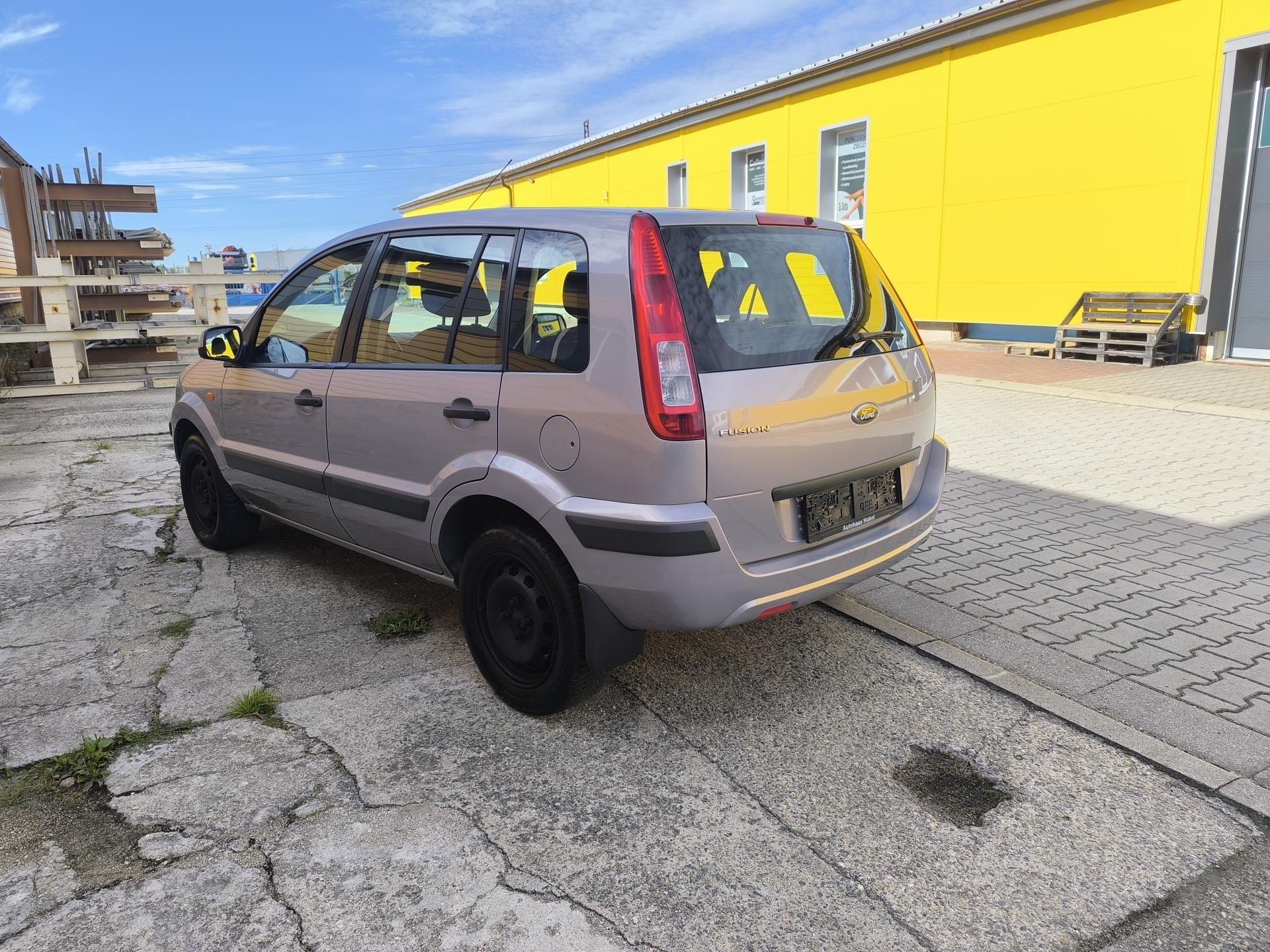 Ford Fusion, 1.4  1.MAJITEL, DOLOŽENÉ KM - fotka 5