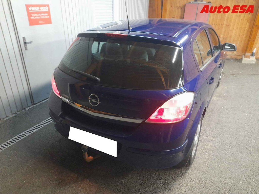 Opel Astra, 1.4 - fotka 2