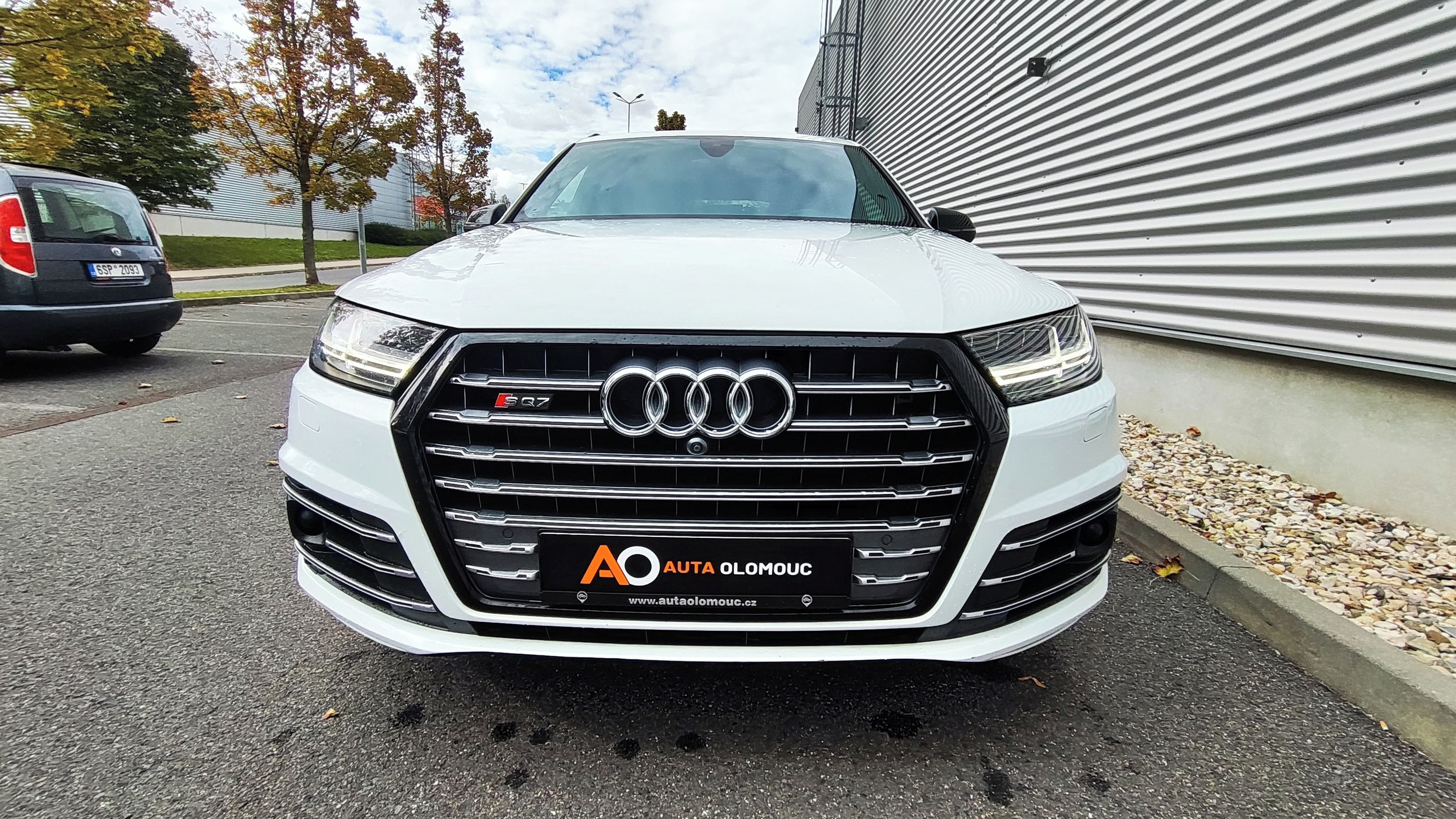 Audi SQ7, 4.0 V8 320kW ČR DPH - fotka 4