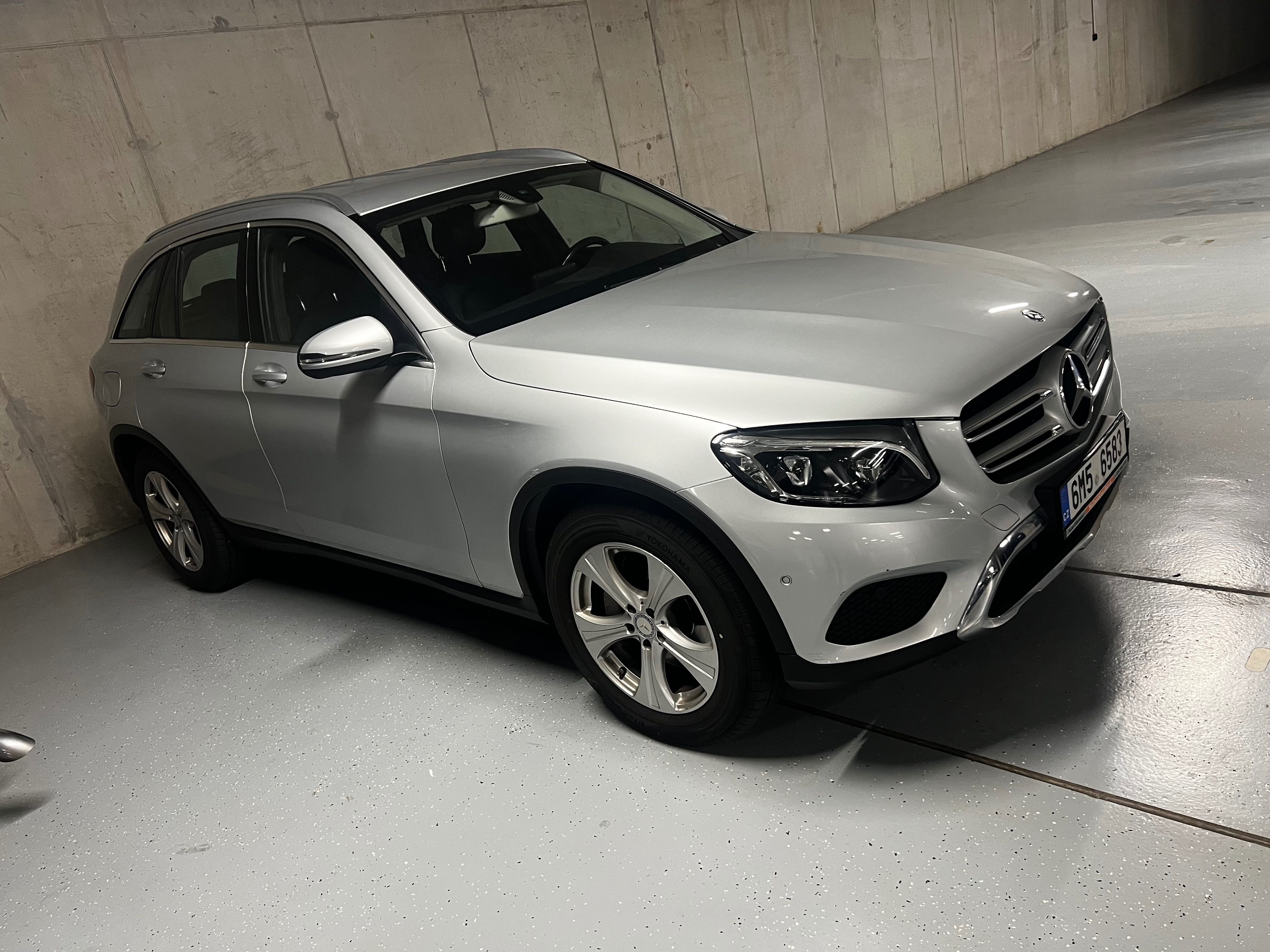 Mercedes-Benz GLC, 220d 4MATIC, garážované - fotka 3