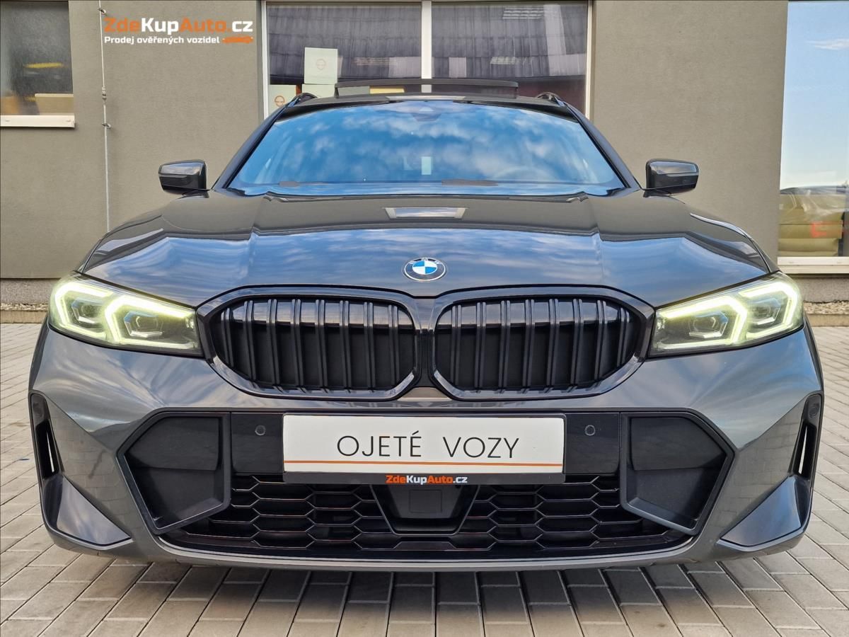 BMW Řada 3, 330d Xdrive M-Sport ČR,1.Maj. - fotka 4