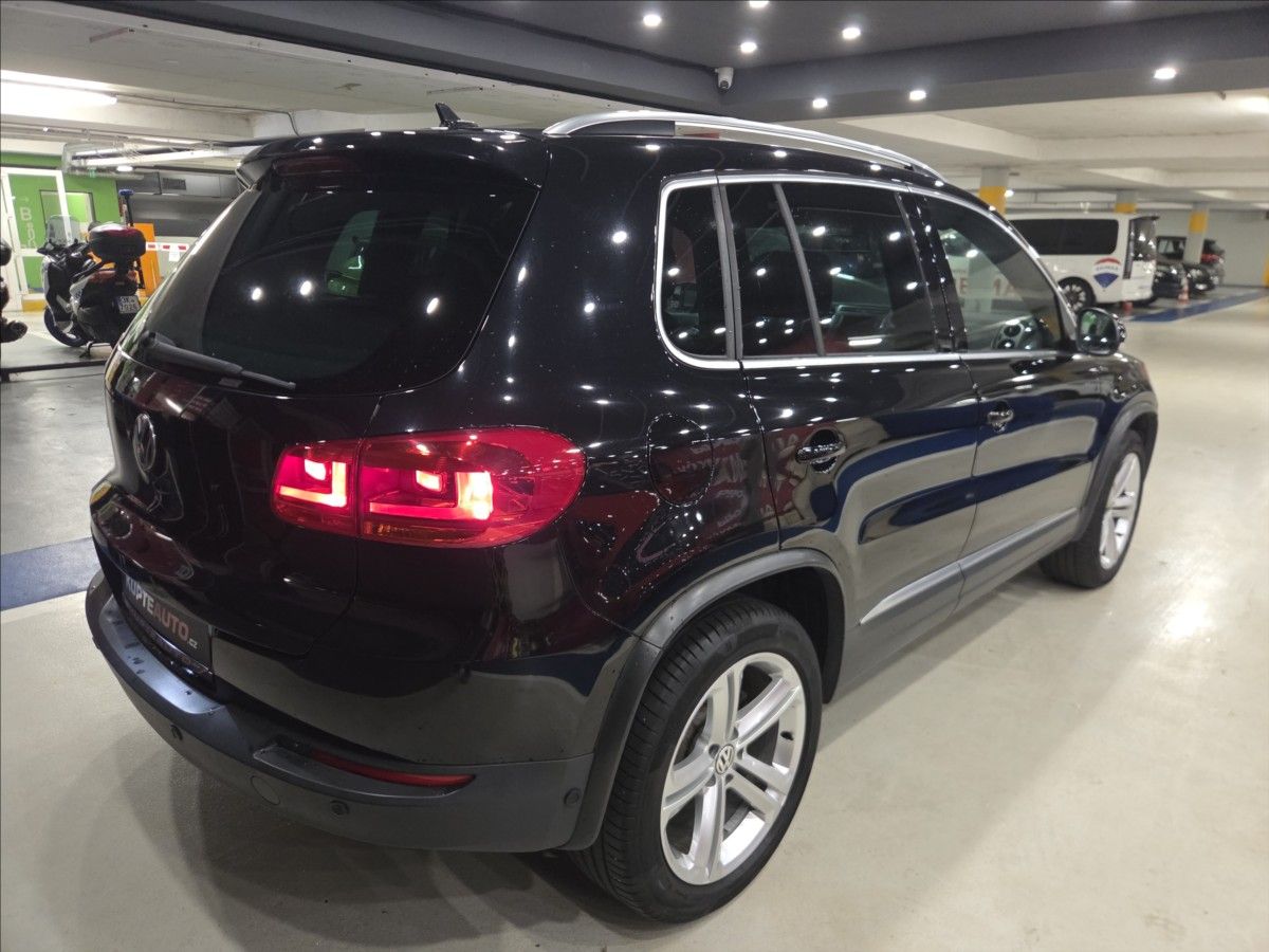 Volkswagen Tiguan, 2,0 TDI + ZIMNÍ ALU !!!  LOUNG - fotka 5