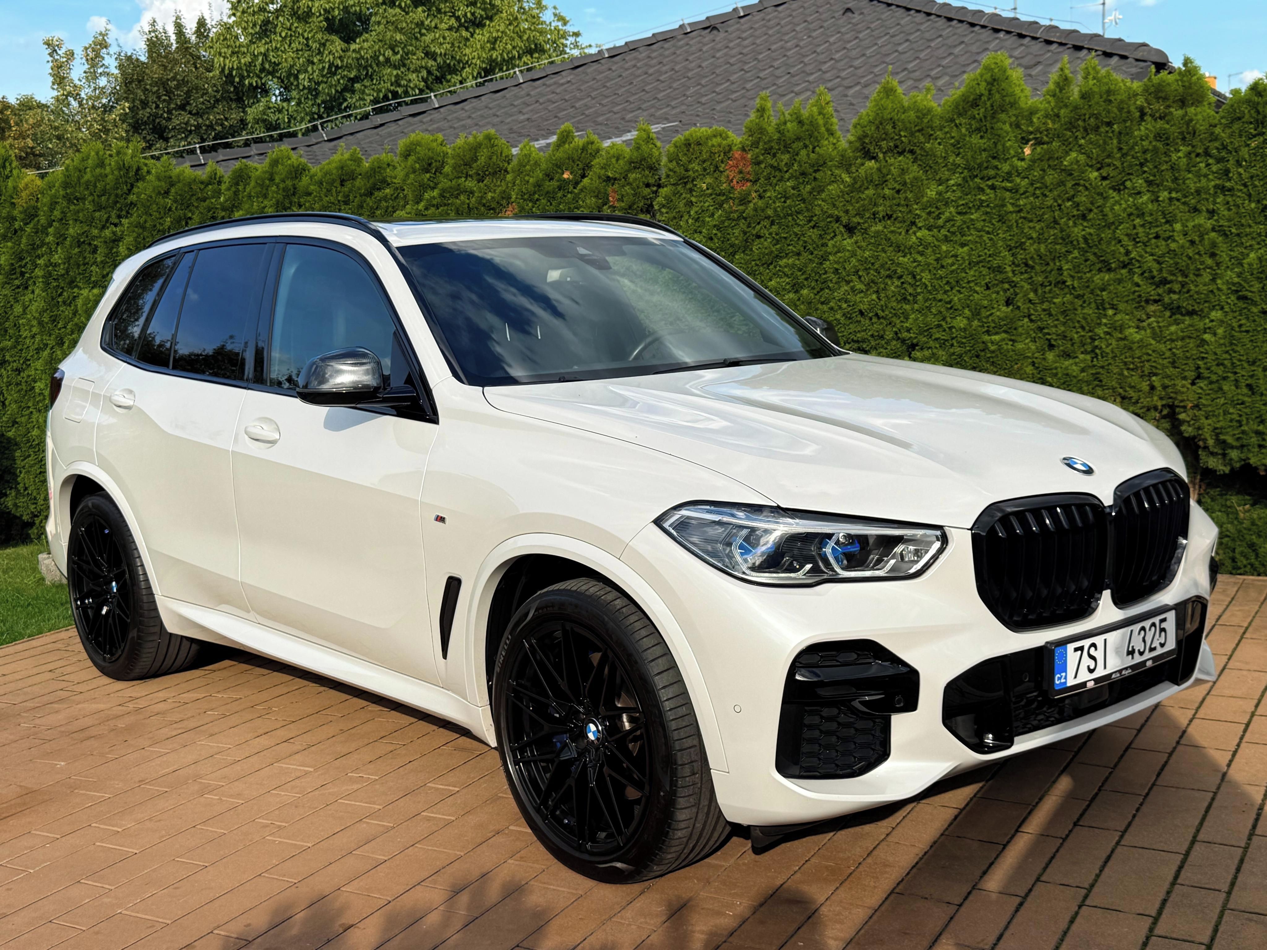 BMW X5, 30D 210kW M-SPORT PANOR WEBAST - fotka 4