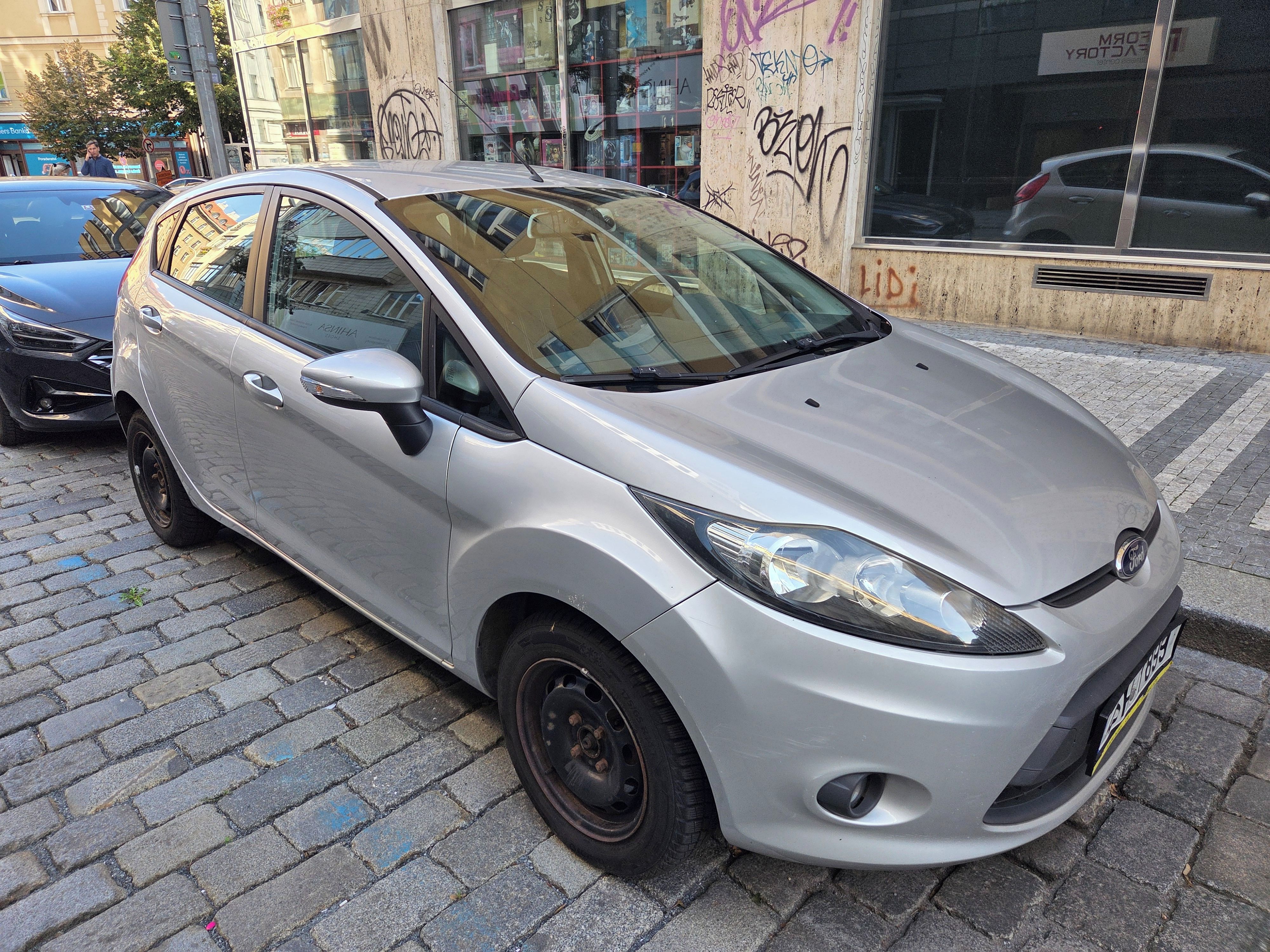 Ford Fiesta, Ford Fiesta 1.5 benzín, 71 kW - fotka 3