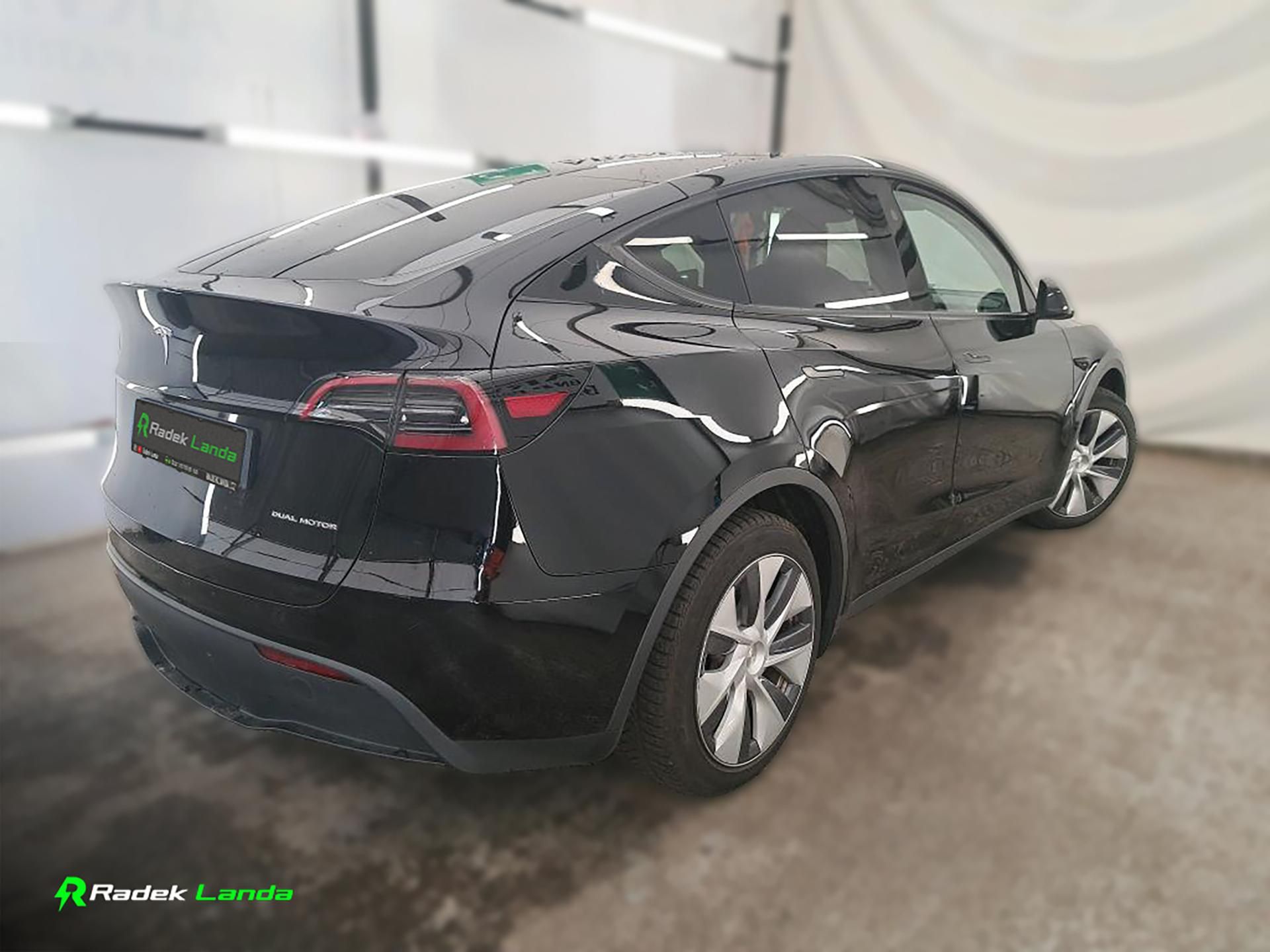Tesla Model Y, AWD | Berlín | HW4 | 4×4 - fotka 2