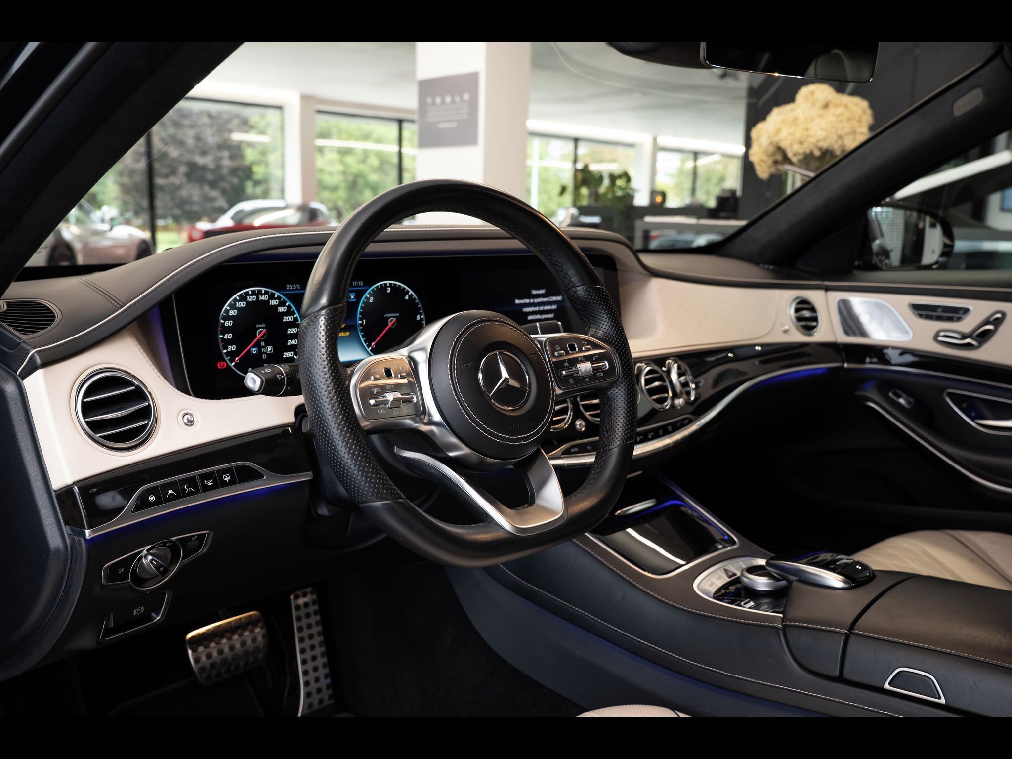 Mercedes-Benz Třídy S, d 4MATIC AMG Line/Burmester/36 - fotka 5