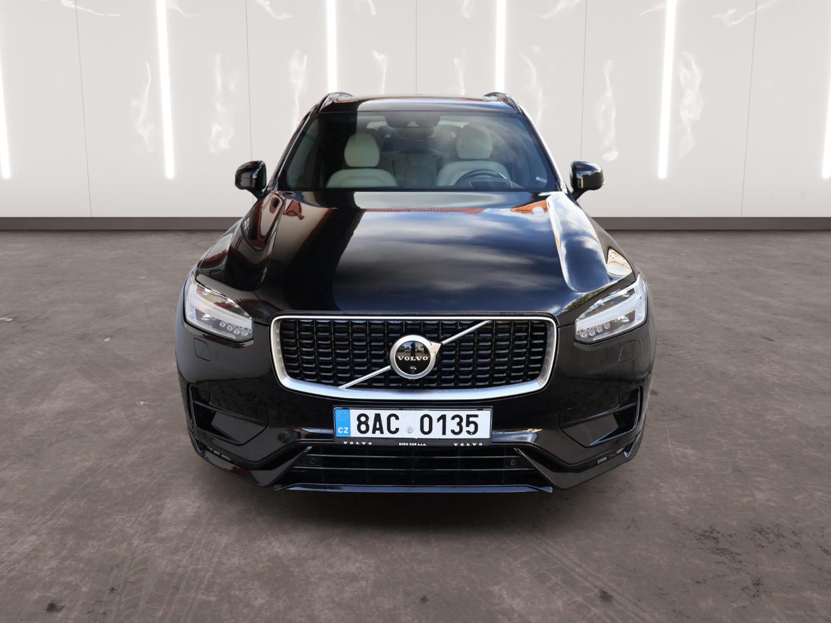 Volvo XC90, B5 AWD R-Design - fotka 6