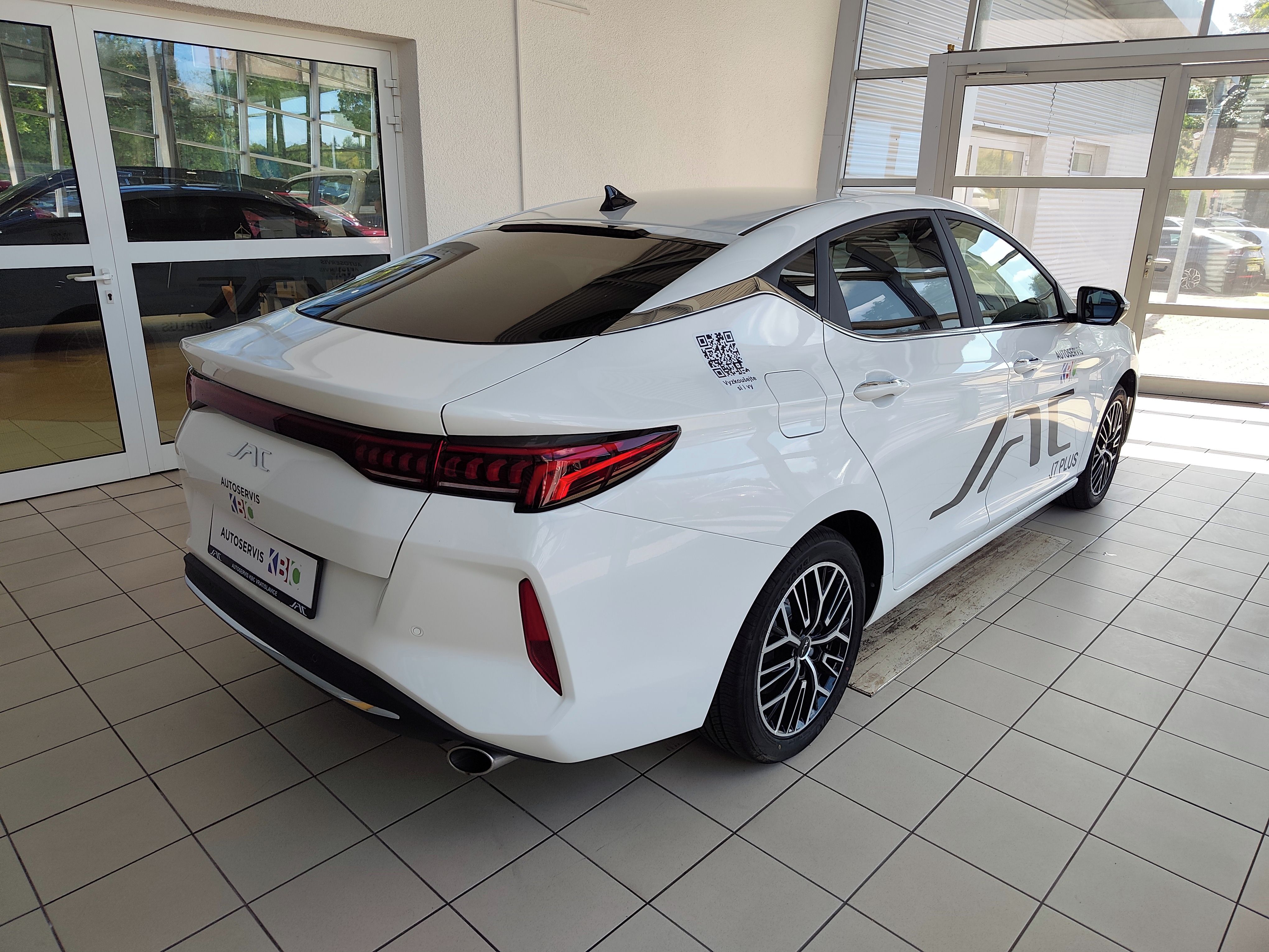 JAC J7PLUS, 1,5T 100KW AT - fotka 4