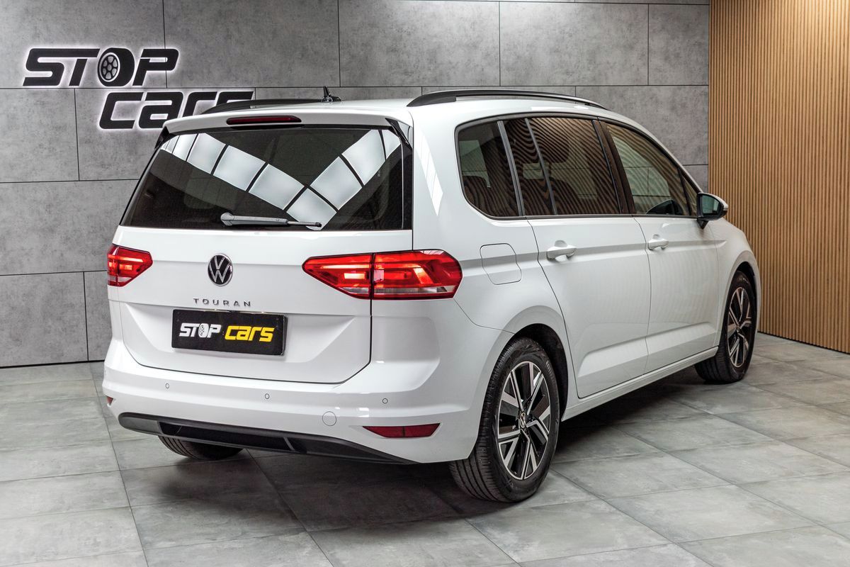 Volkswagen Touran, 1.5 TSI TAŽNÉ*7.MÍST*DPH*ČR 1M - fotka 6