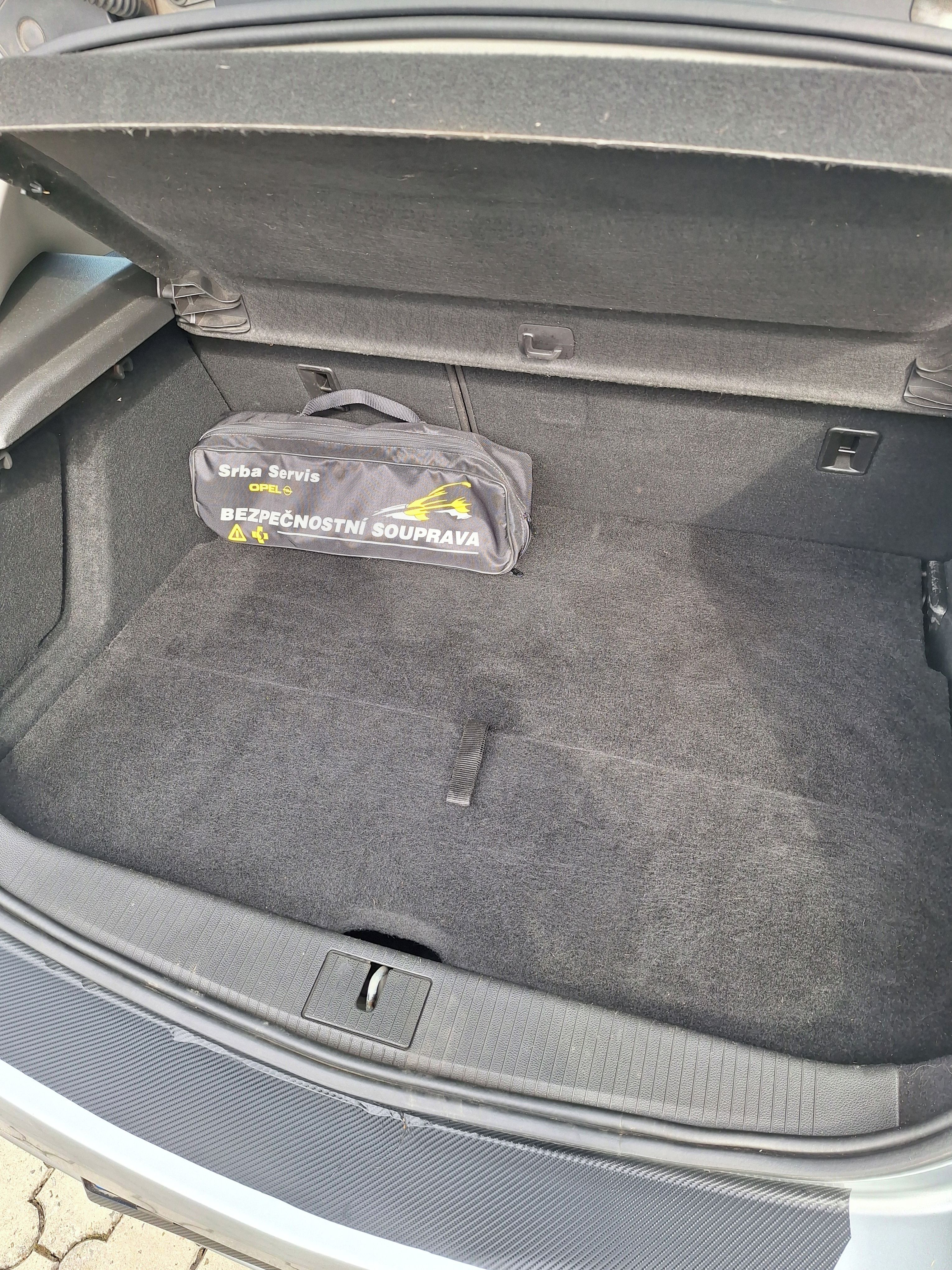 Opel Astra, 1.7cdti  2010  stk 3/2028 - fotka 4