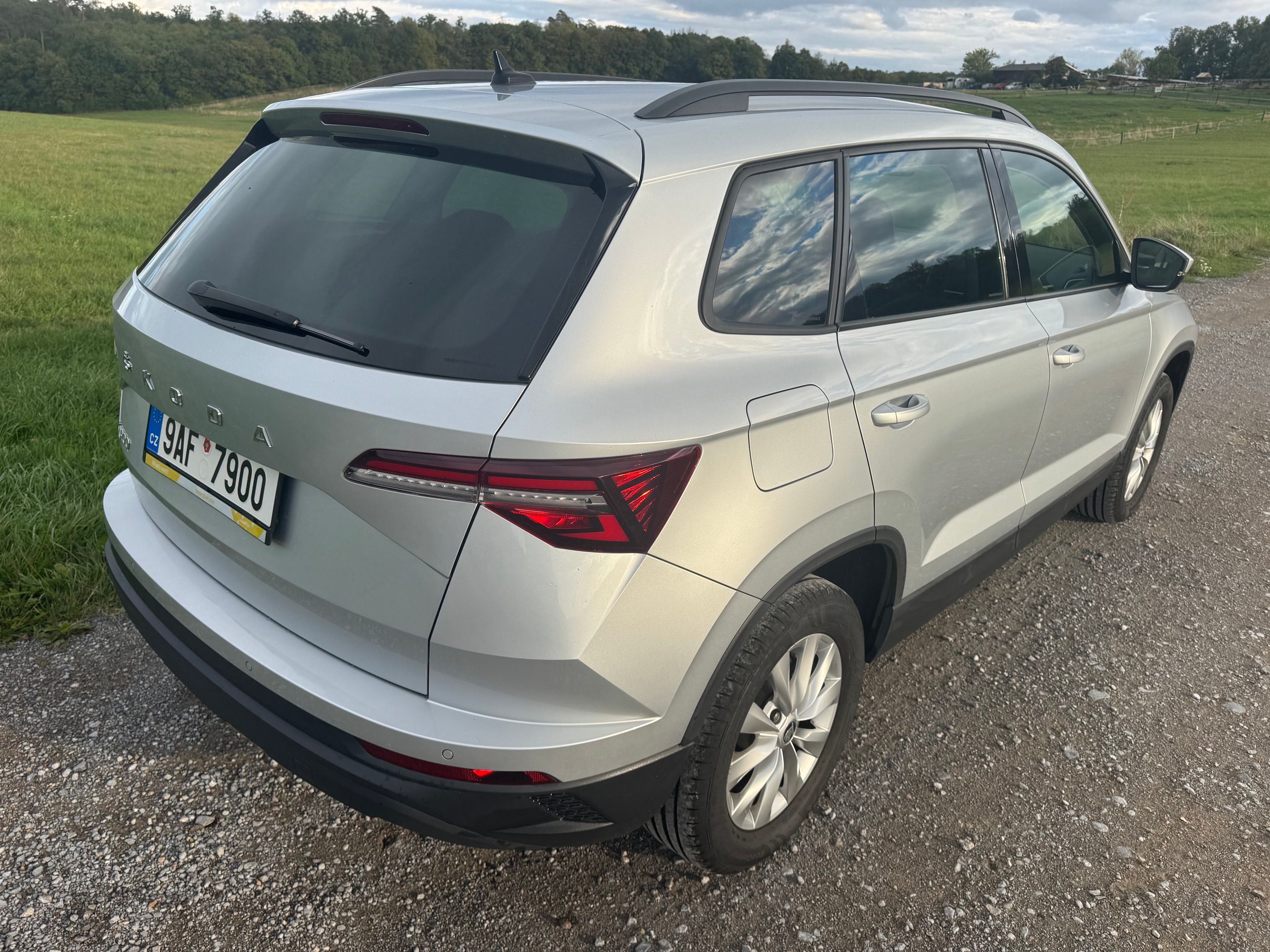 Škoda Karoq, 2.0TDI 110kW AMBITION+ LED ČR - fotka 3