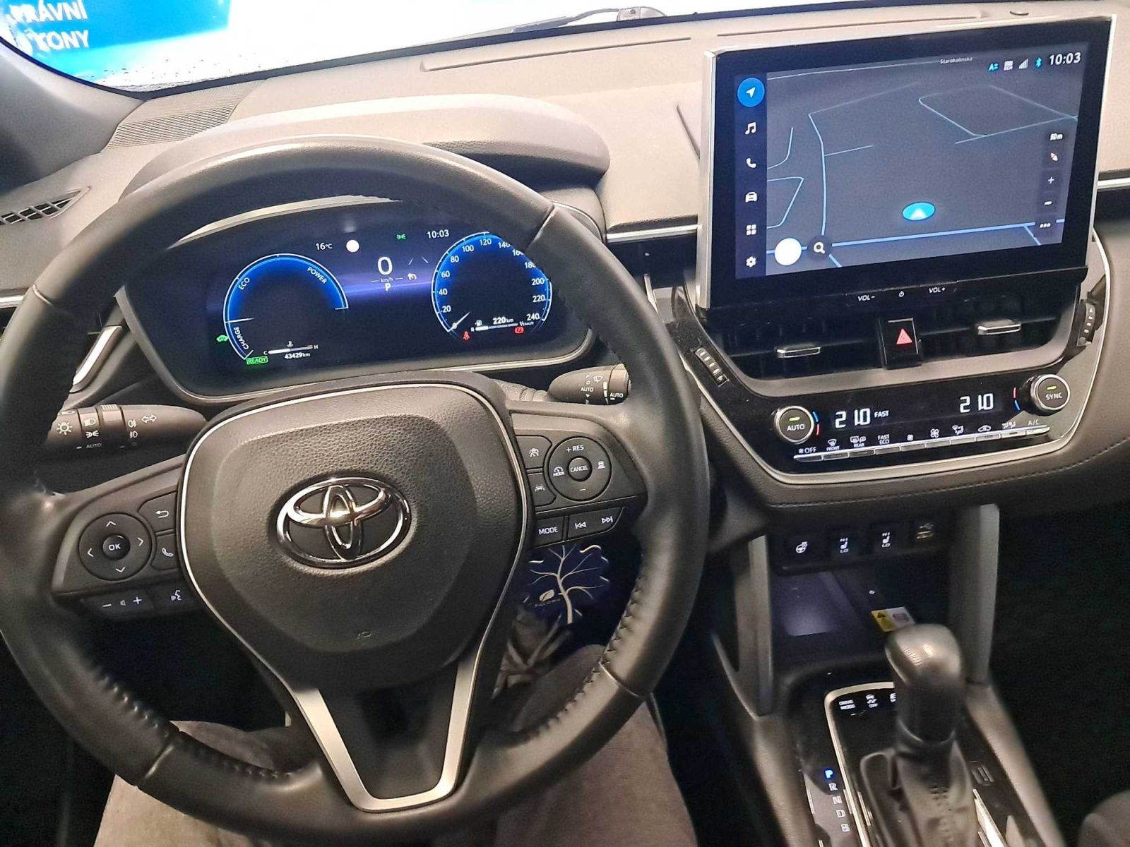 Toyota Corolla Cross, 2.0 Hybrid AWD, 4X4, Automat - fotka 3