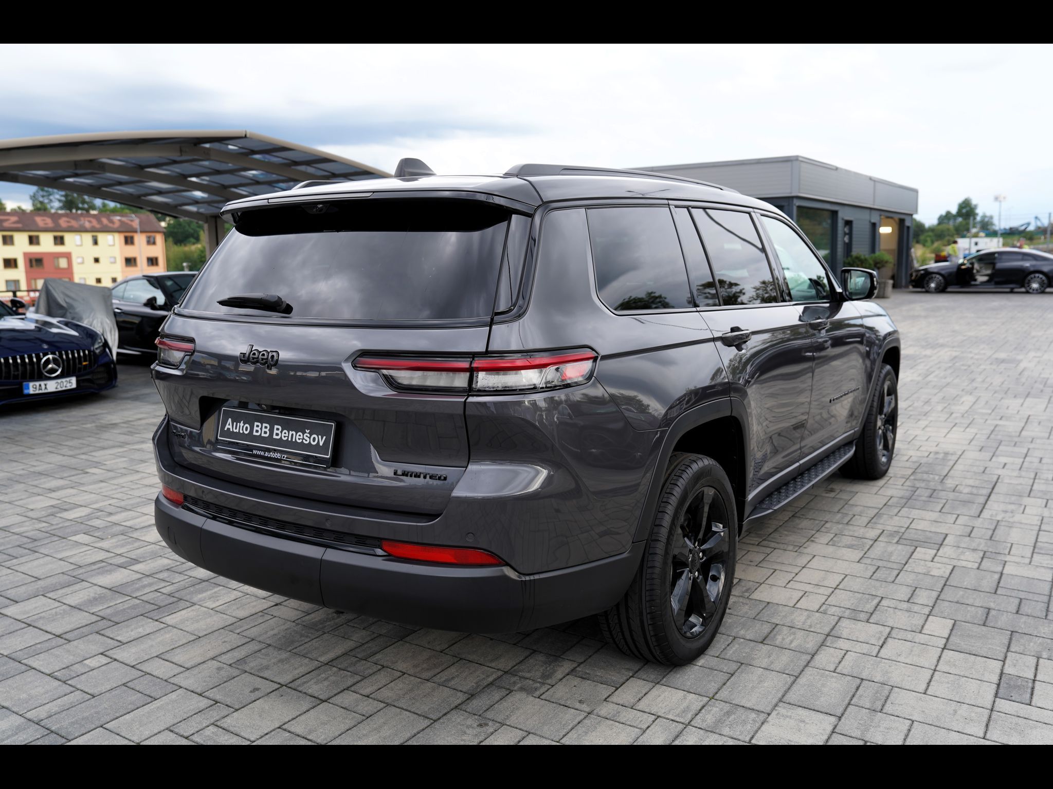 Jeep Grand Cherokee, 3.6i V6 Long Limited/4x4/300PS - fotka 6