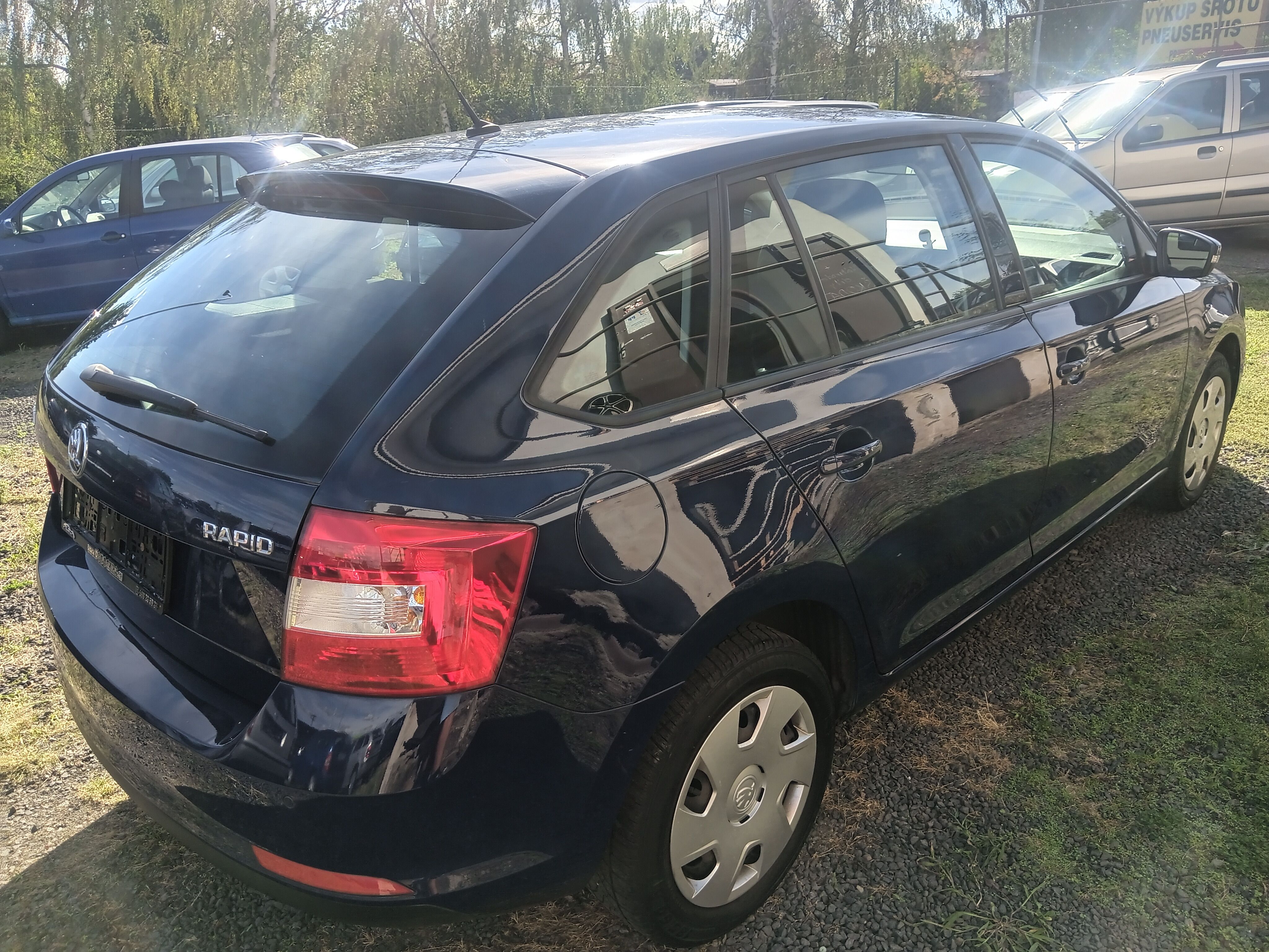 Škoda Rapid, 1.2 TSI Spaceback Active 66kw - fotka 5
